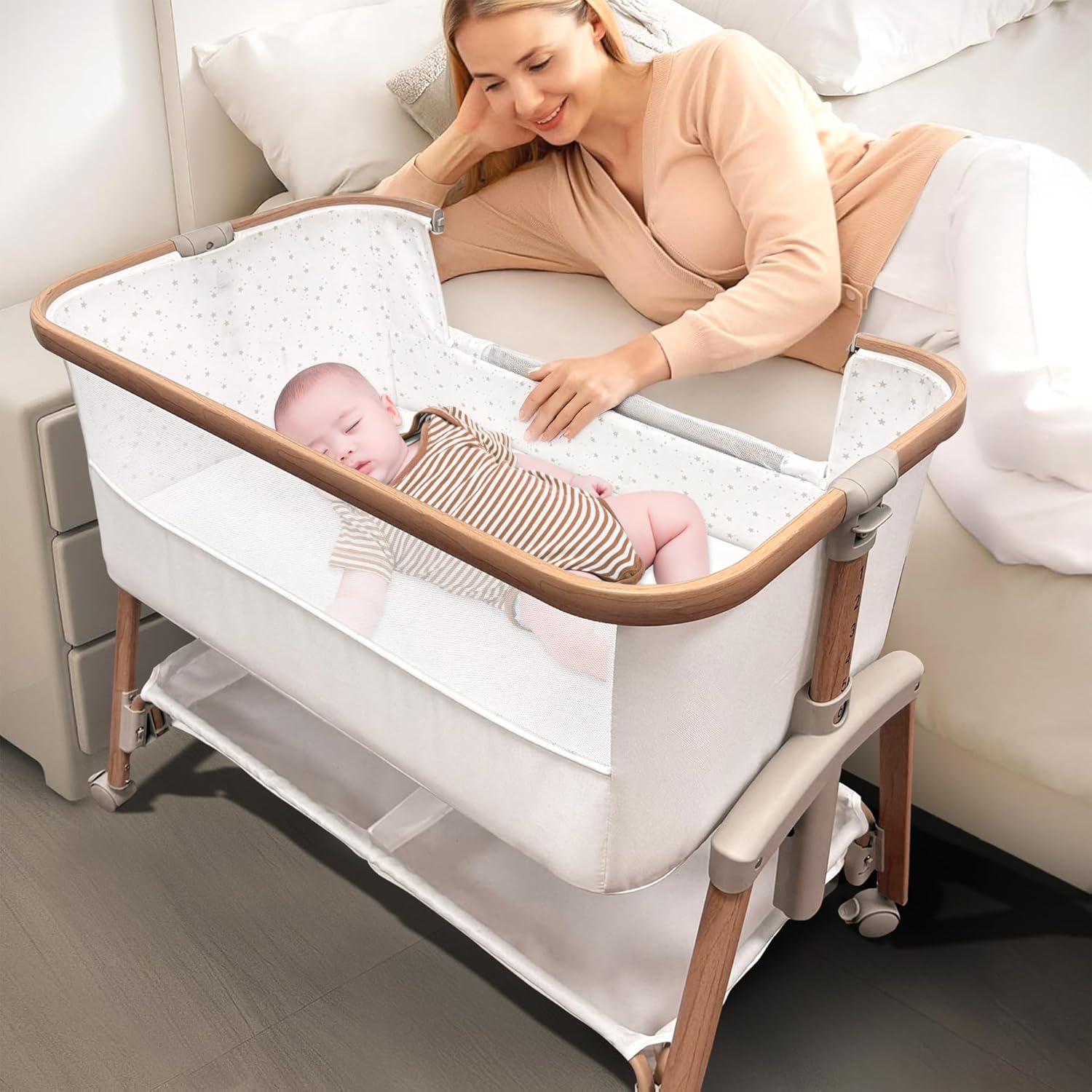 Baby Bassinet Bedside Sleeper with Adjustable Height & Wheels