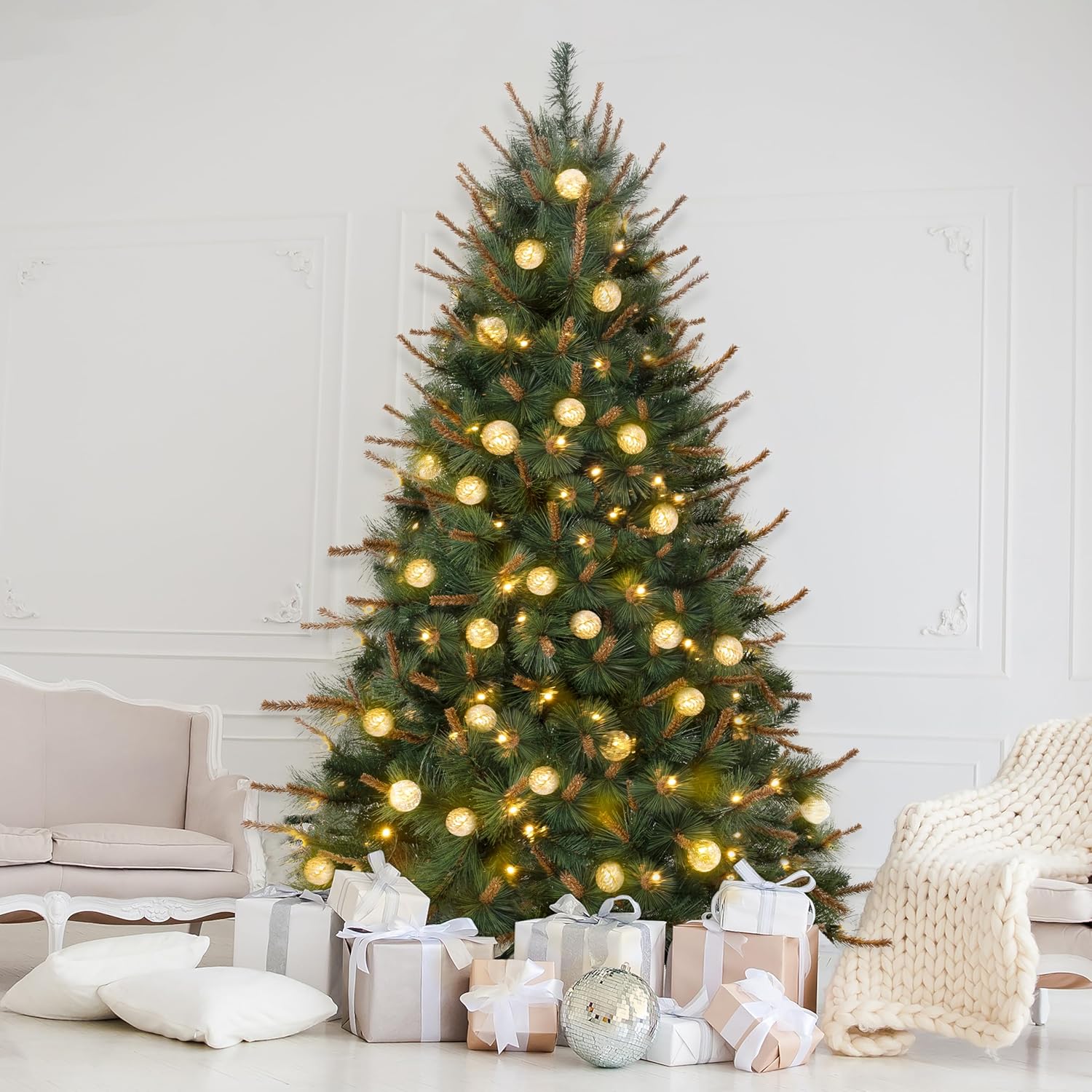 Selena 7.5ft Prelit Artificial Christmas Tree with 400 Lights