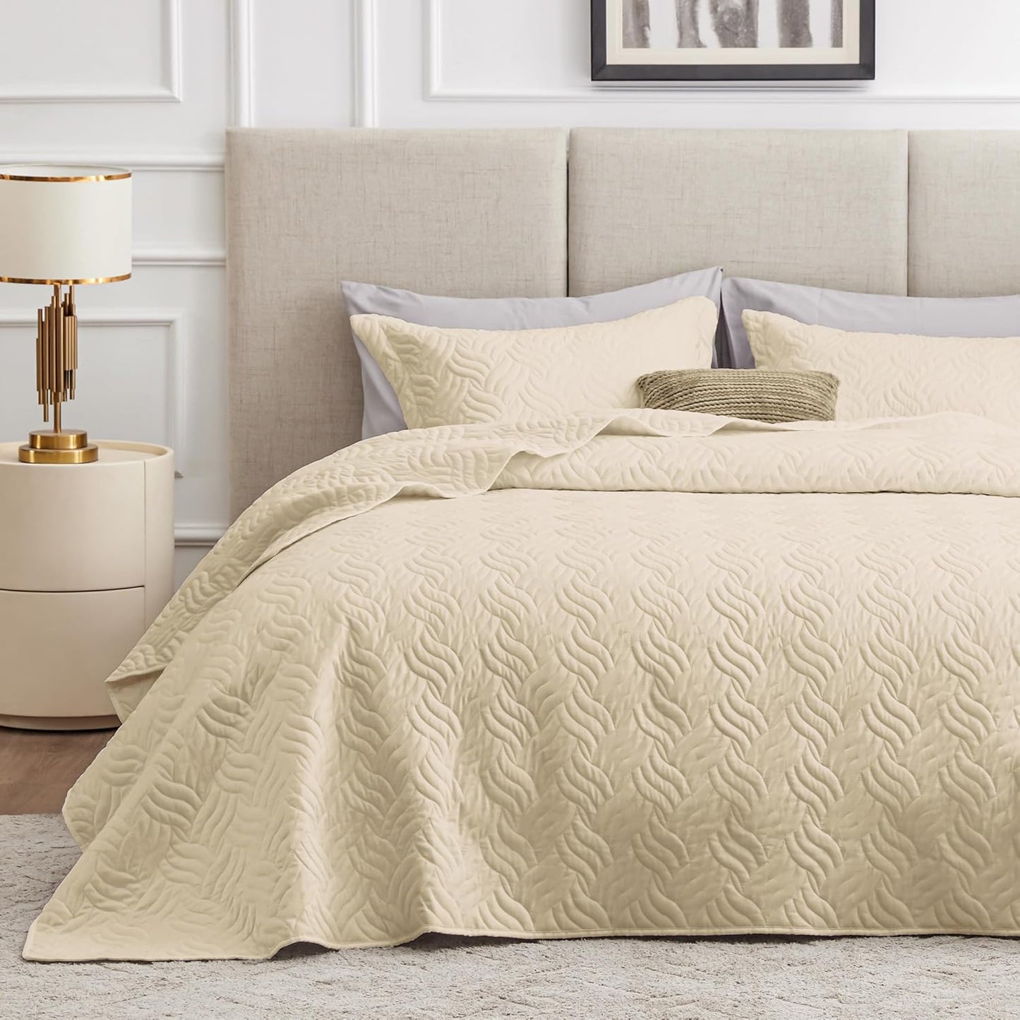Love's Cabin California King Size Quilt Set for All Seasons