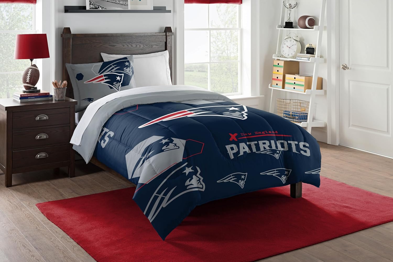 NFL Unisex-Adult Comforter and Sham Set for Cozy Fans