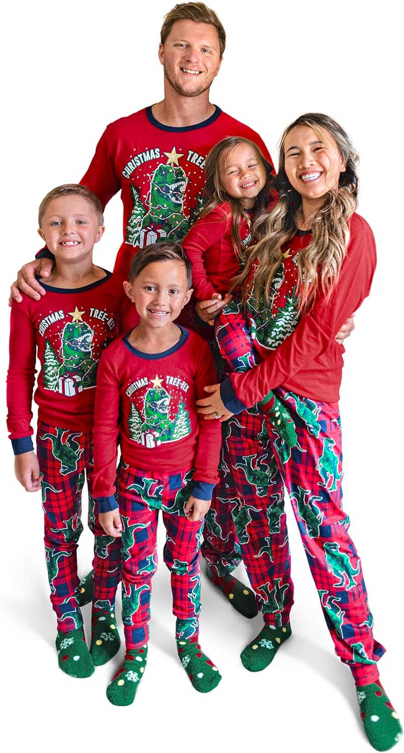 Family Matching Christmas Pajama Sets for Cozy Holiday Fun