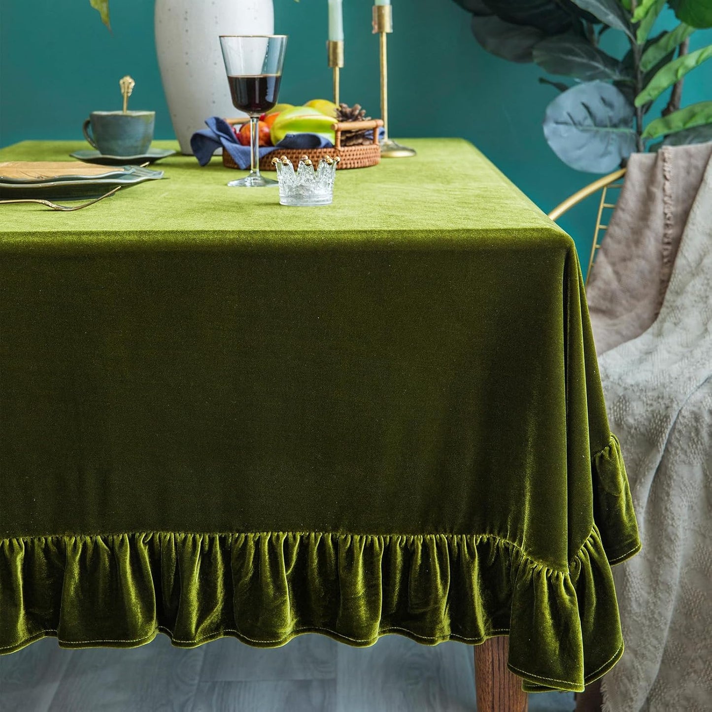 Luxurious Solid Velvet Tablecloth for Elegant Dining Decor