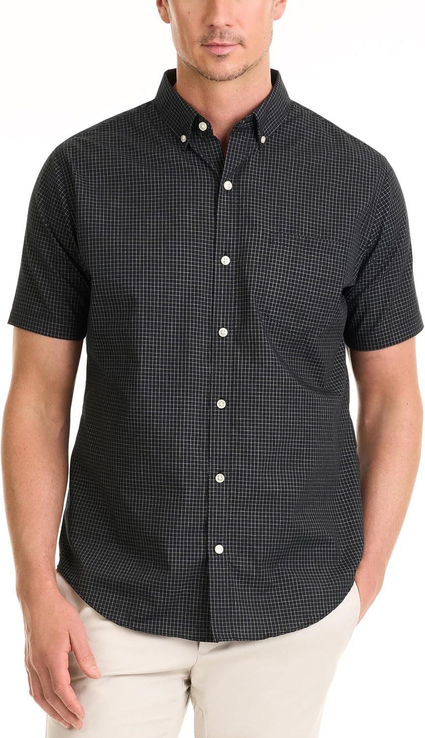 Van Heusen Men's Wrinkle Free Short Sleeve Button Down Shirt