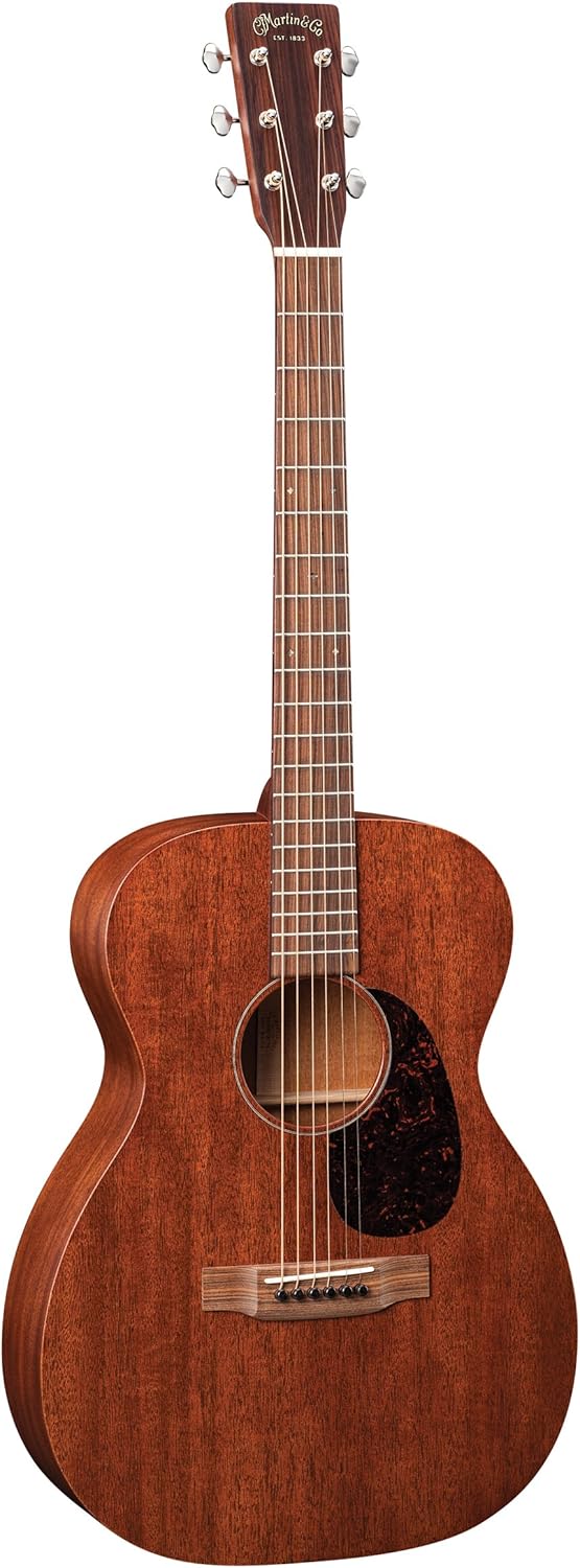 Martin 00-15M Acoustic Guitar: Mahogany Construction, Professional Sound