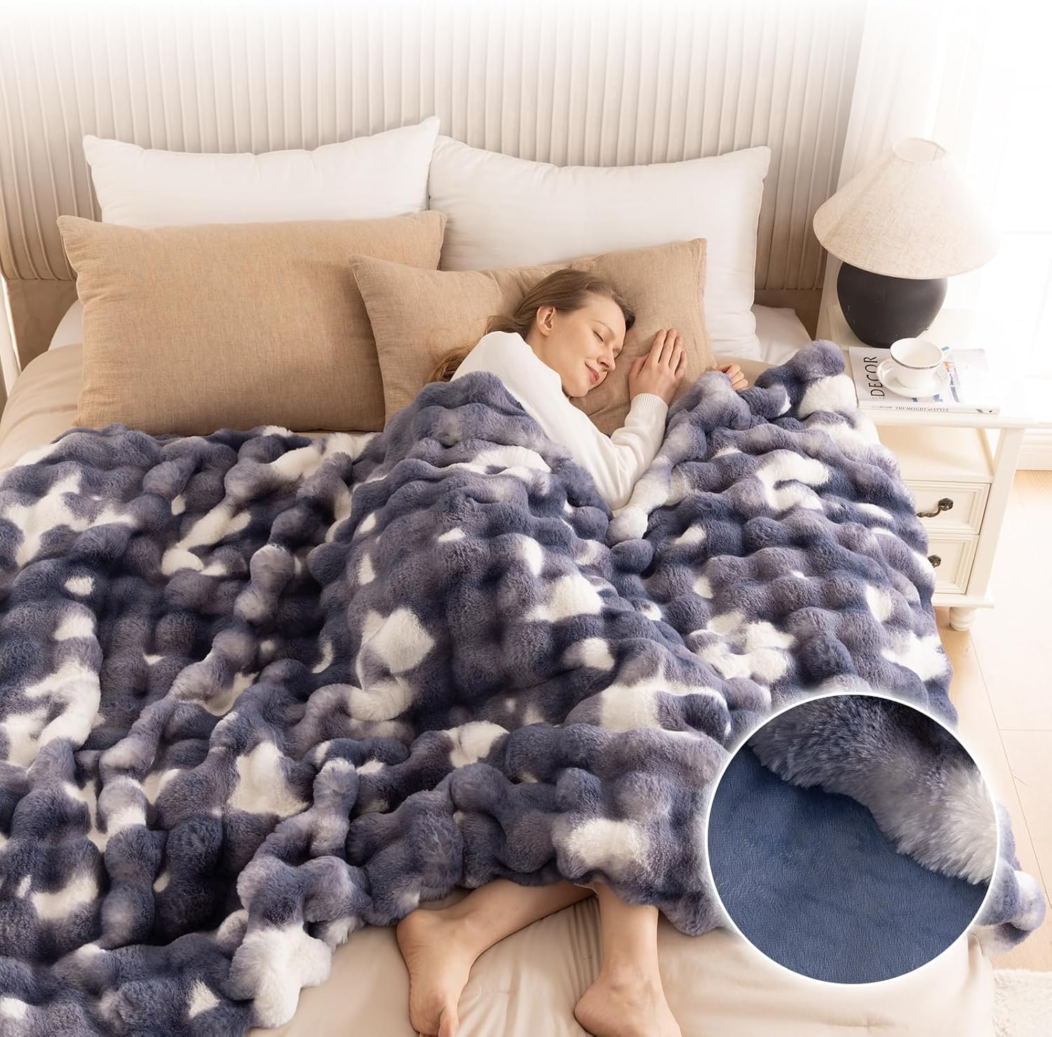 Cozy Faux Fur Throw Blanket for Bed and Living Room Luxury
