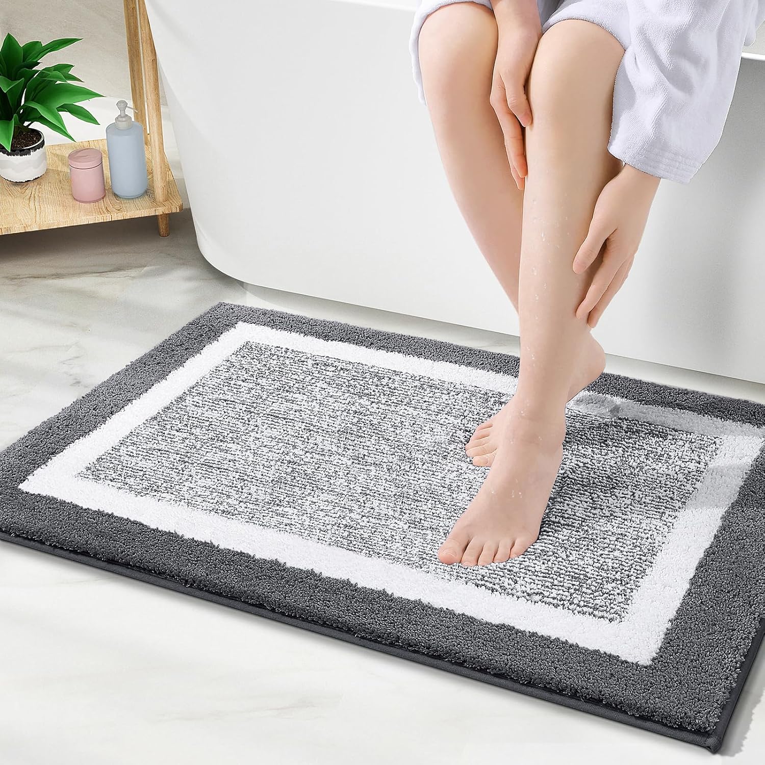 OLANLY Bathroom Rugs 36x24, Soft Microfiber Non-Slip Mat