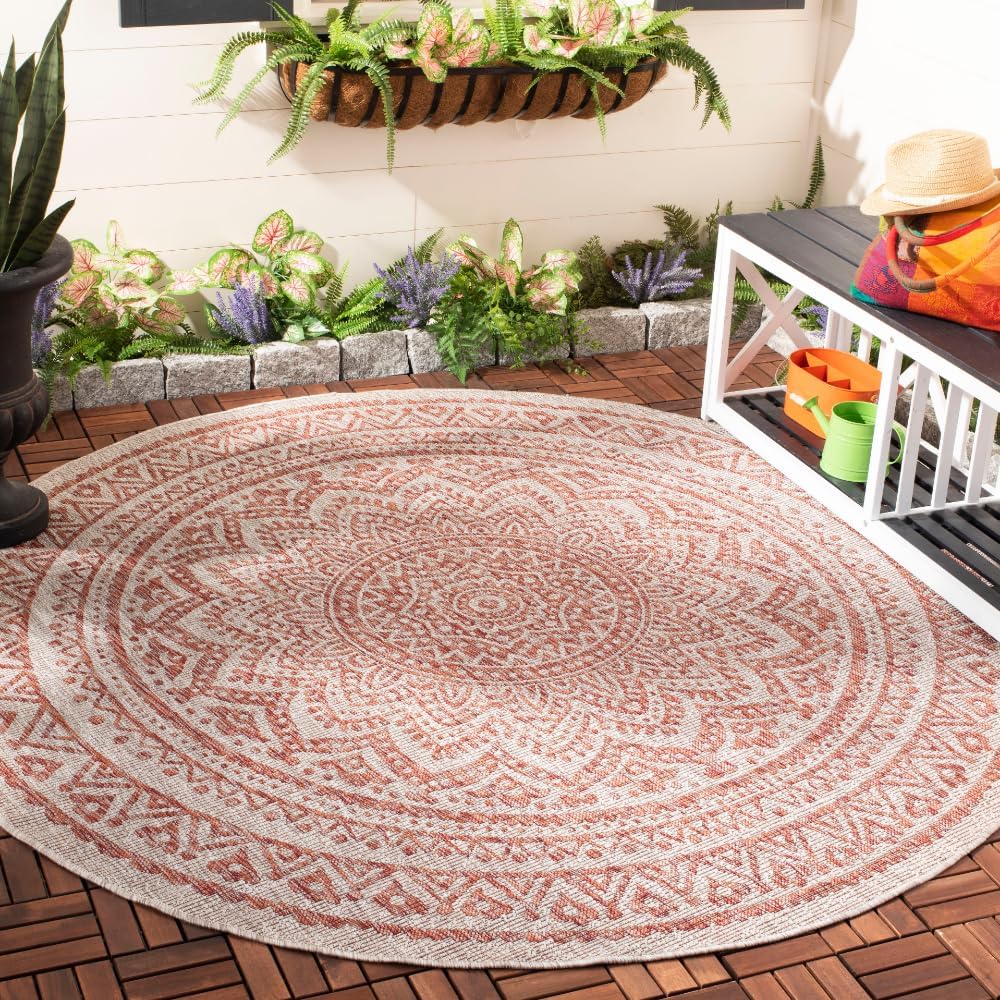 SAFAVIEH Courtyard Collection Area Rug - Stylish & Durable