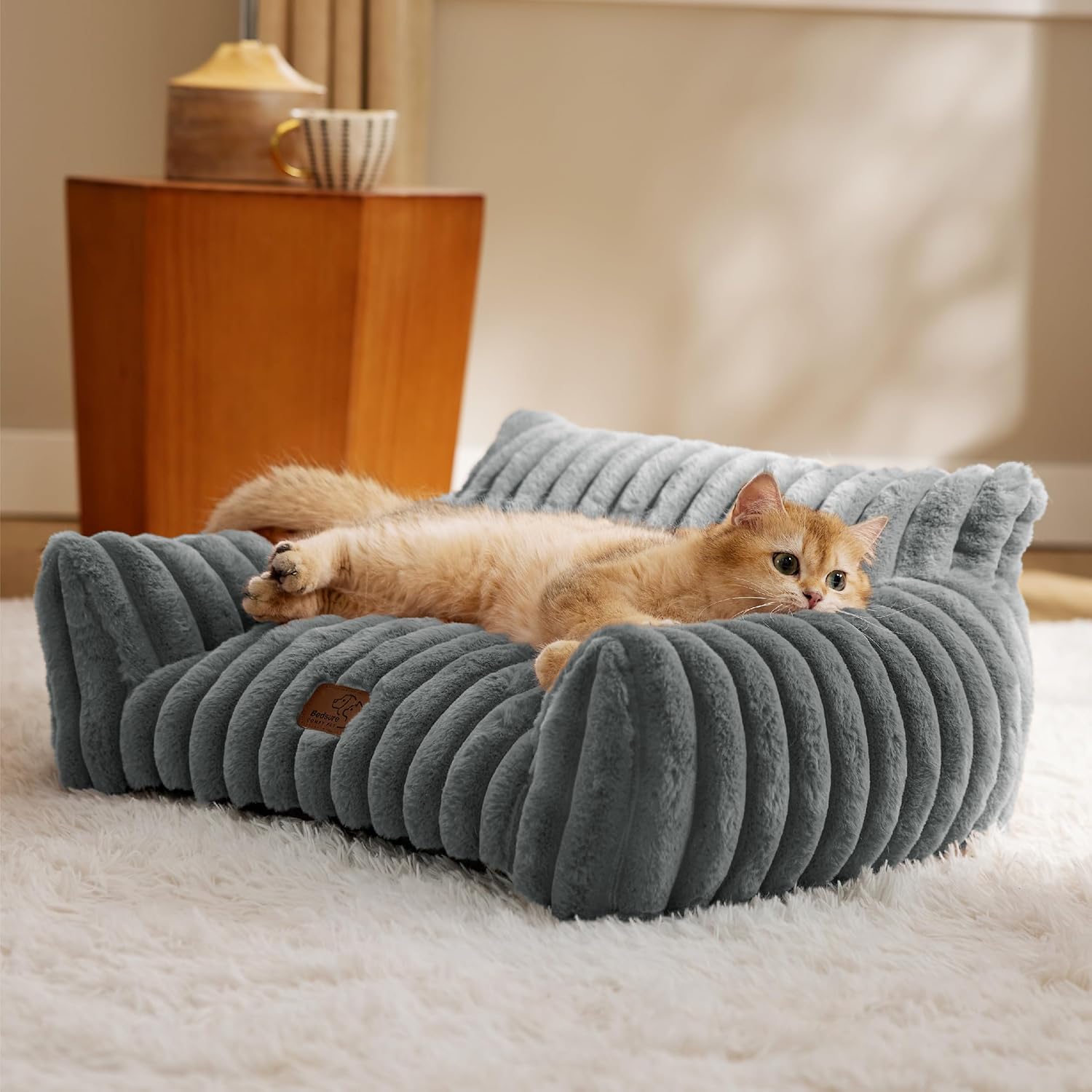 Bedsure Cute Cat Couch for Pets - Fluffy Cat Sofa with Comfort