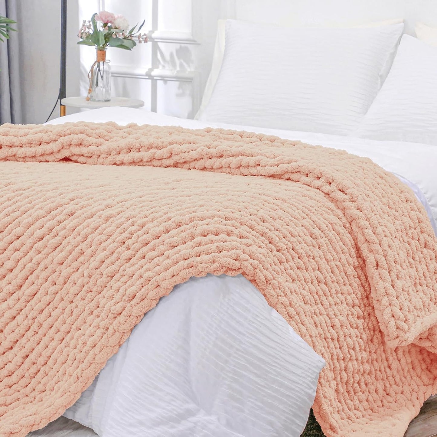 Chunky Knit Throw Blanket for Couch - Cozy Hand Knitted Design