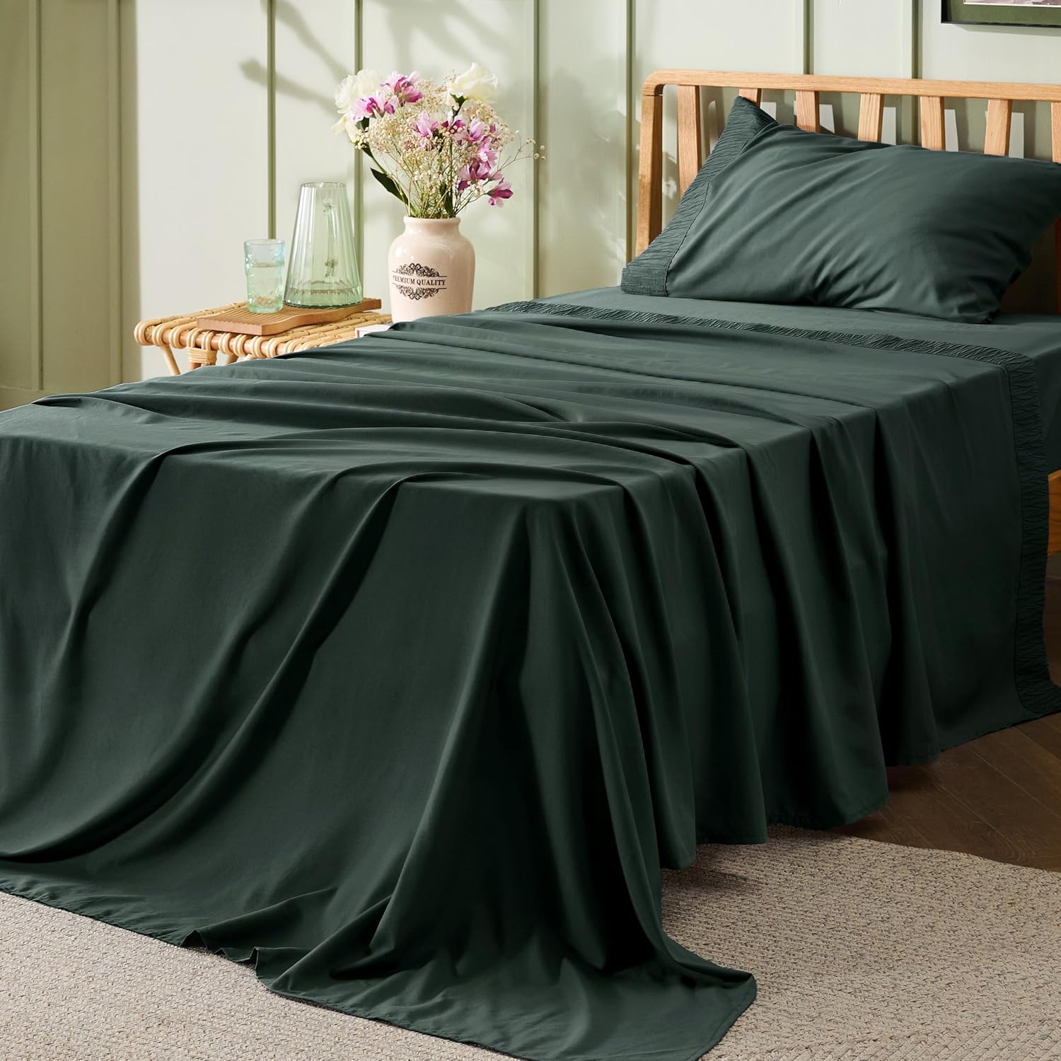 Bedsure Twin Sheets Set - Soft Cooling Bedding in Forest Green