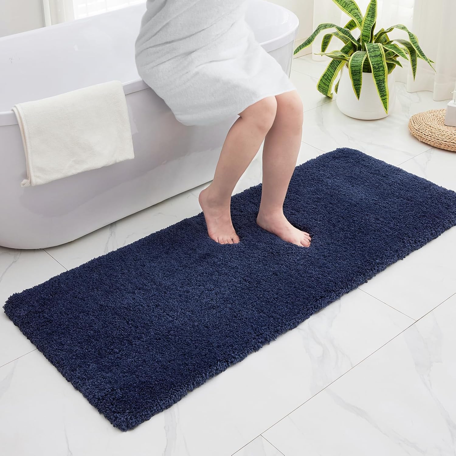 Non Slip Navy Fluffy Bath Mat for Bathroom Floor Luxury Comfort