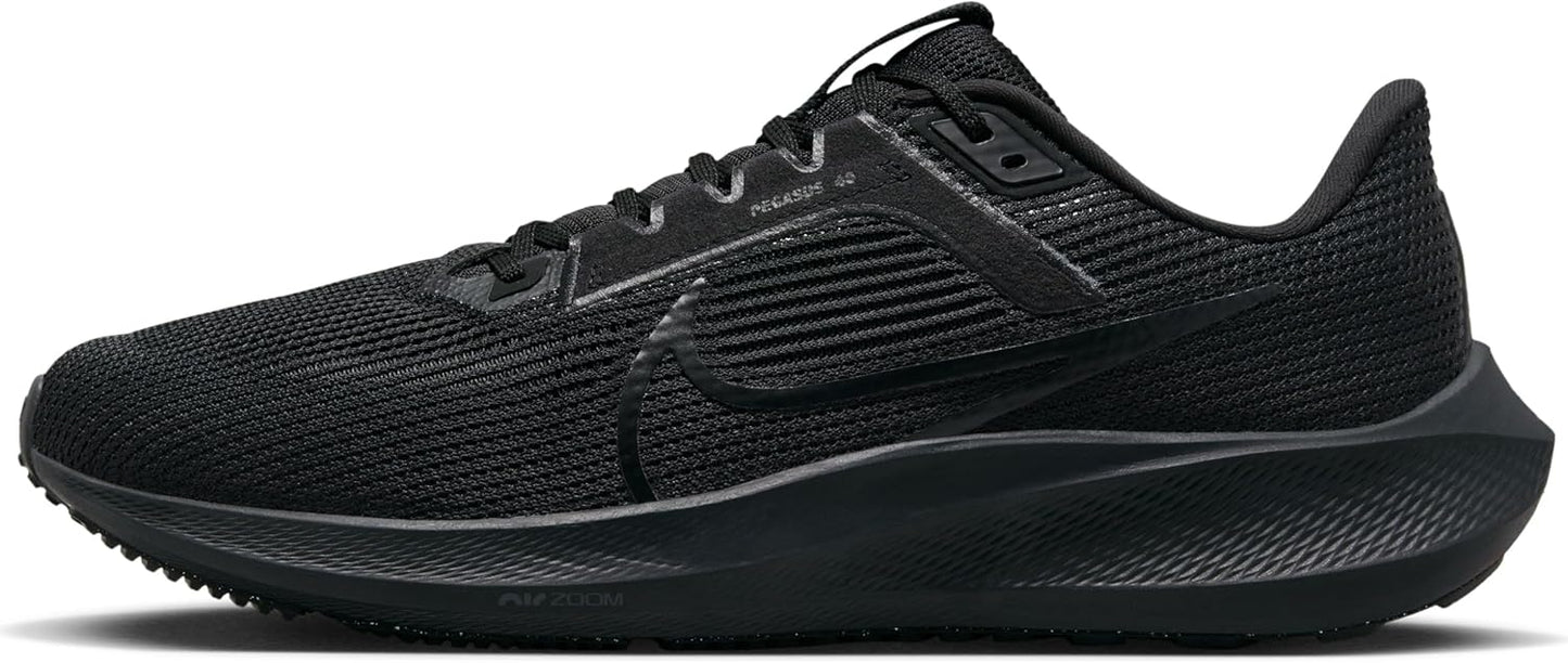 Nike Men's Low-top Running Shoe for Ultimate Comfort and Traction