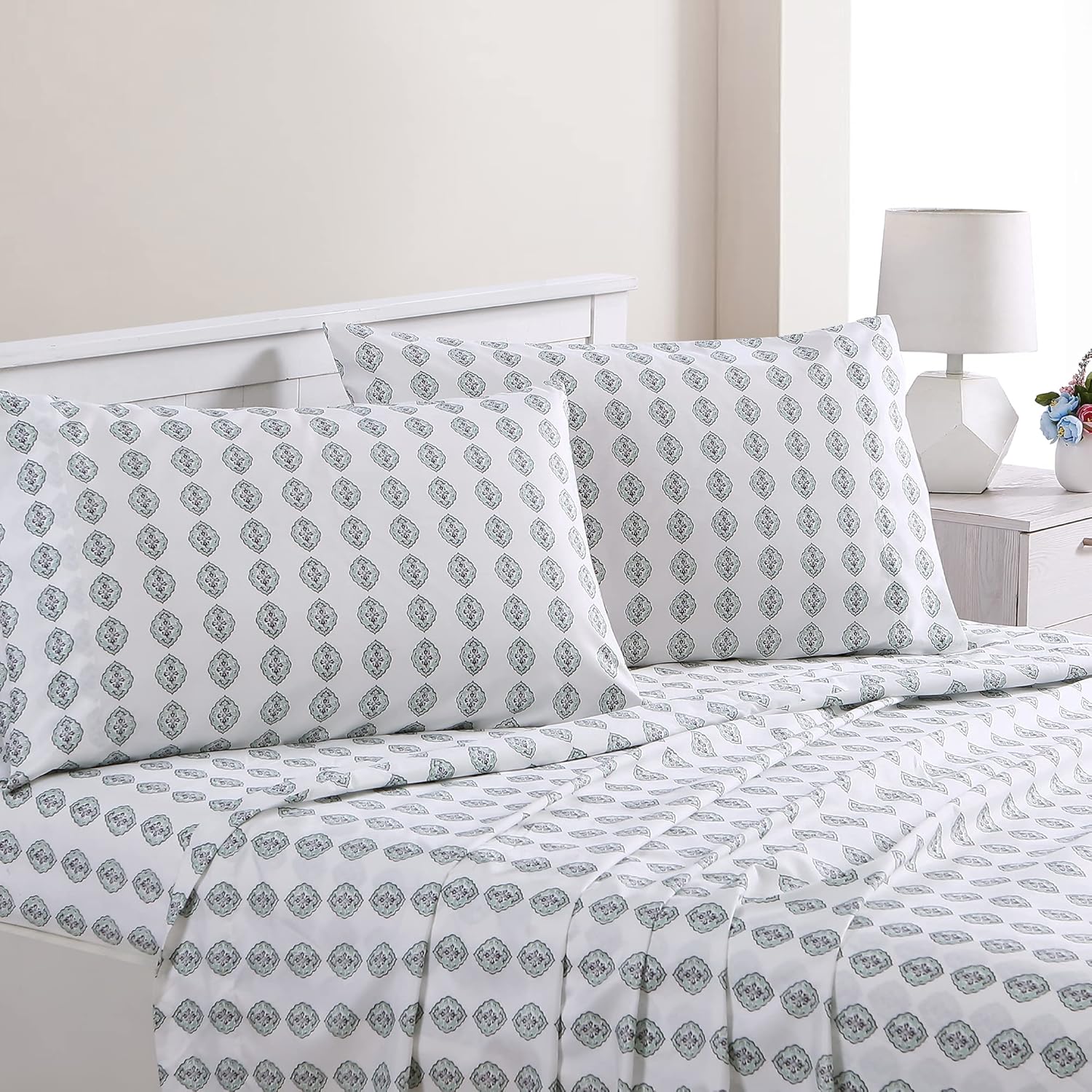 Modern Threads Printed 4-Piece Extra Soft Bedding Sheets Set