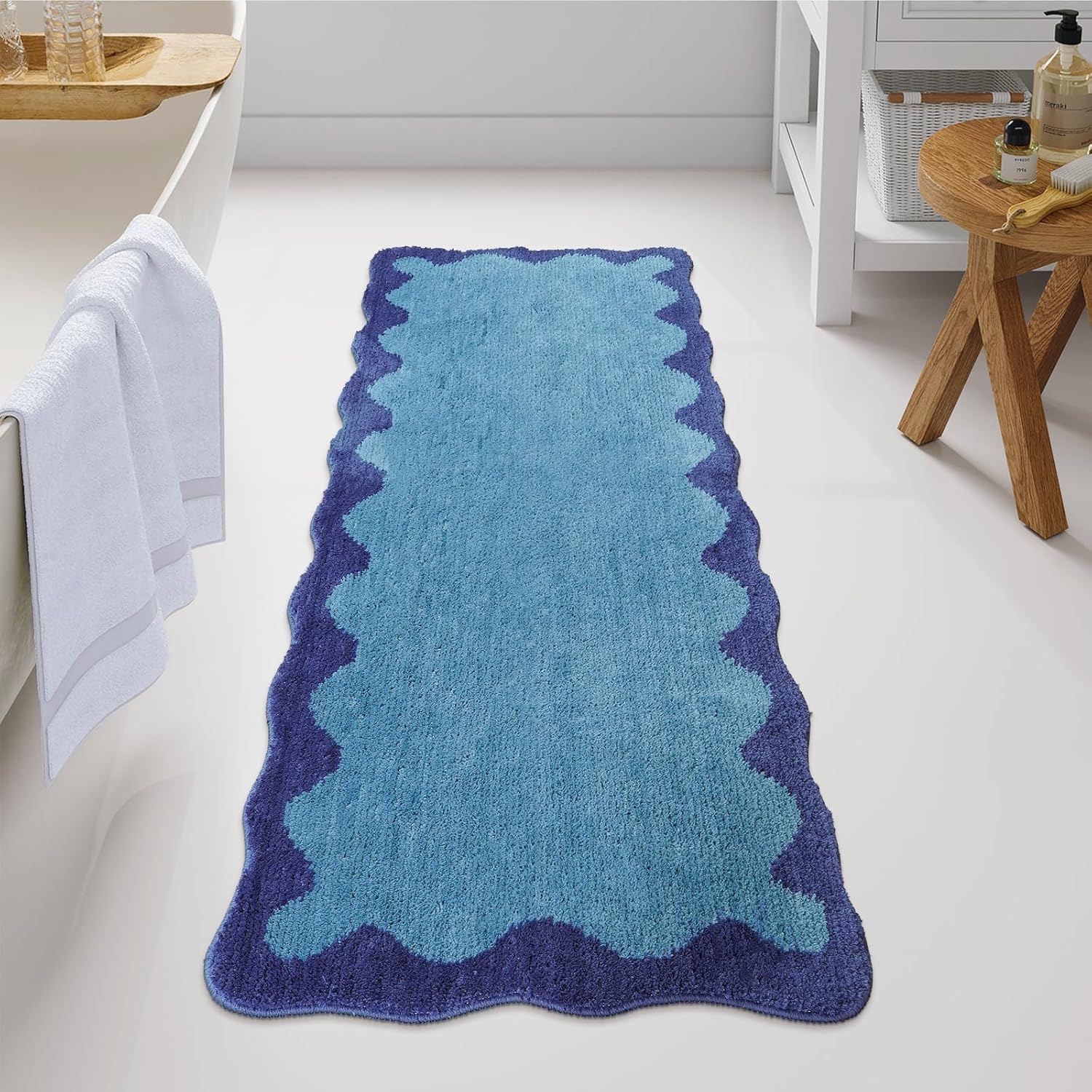 Uphome Bathroom Runner Rug, Soft Non Slip Washable Mat