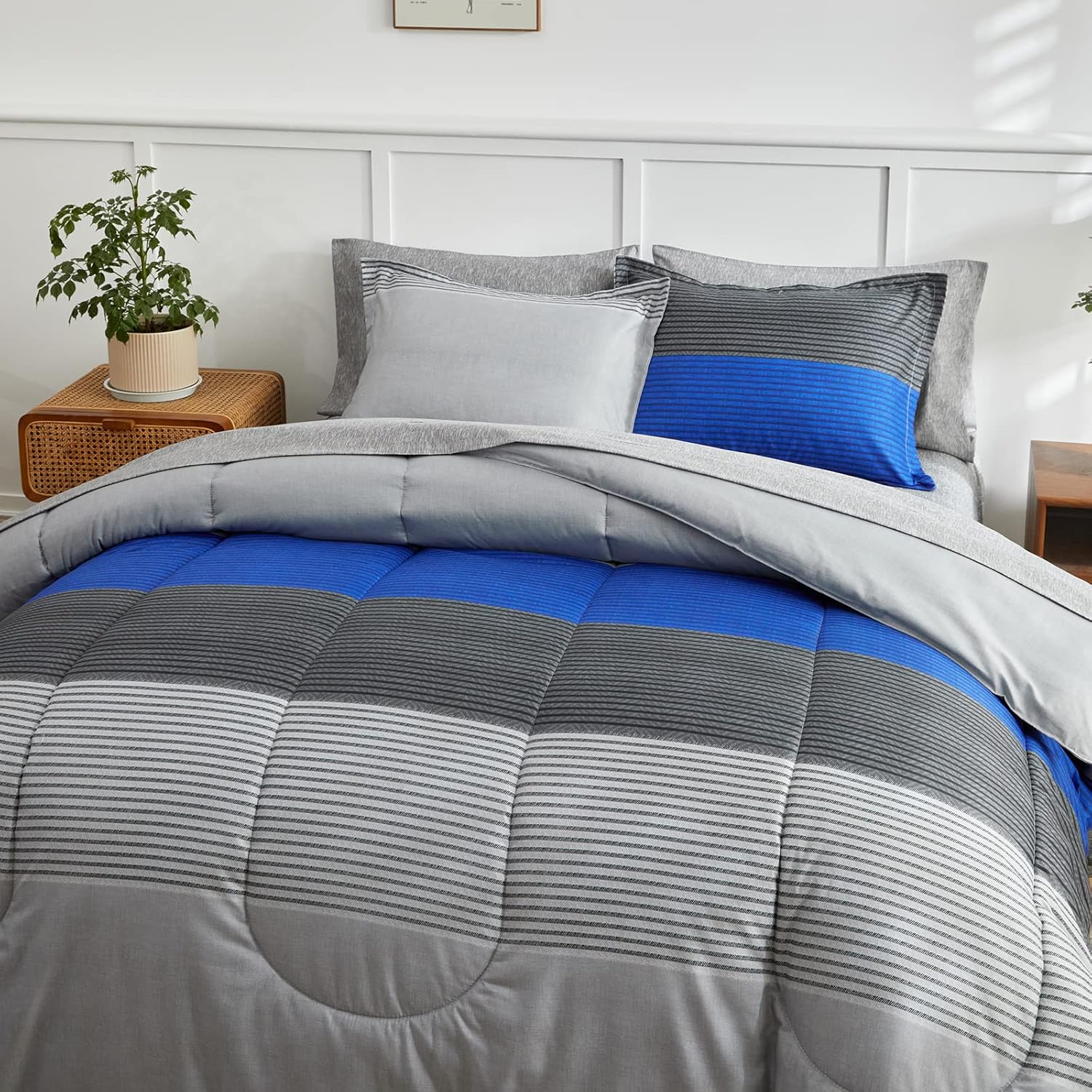 Flysheep Ombre Striped Bed in a Bag 7 Pieces Queen Size Set