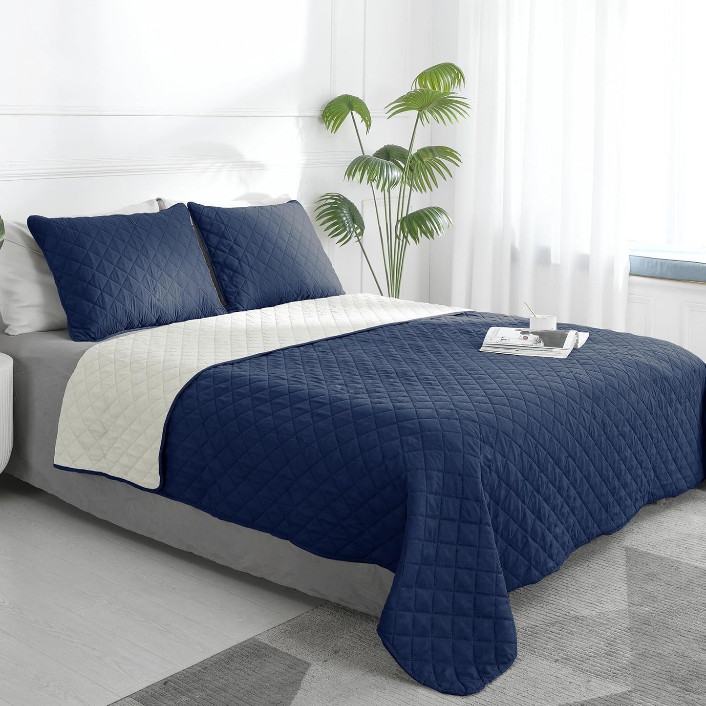Easy-Going King Size Reversible Quilt Set for Elegant Bedrooms