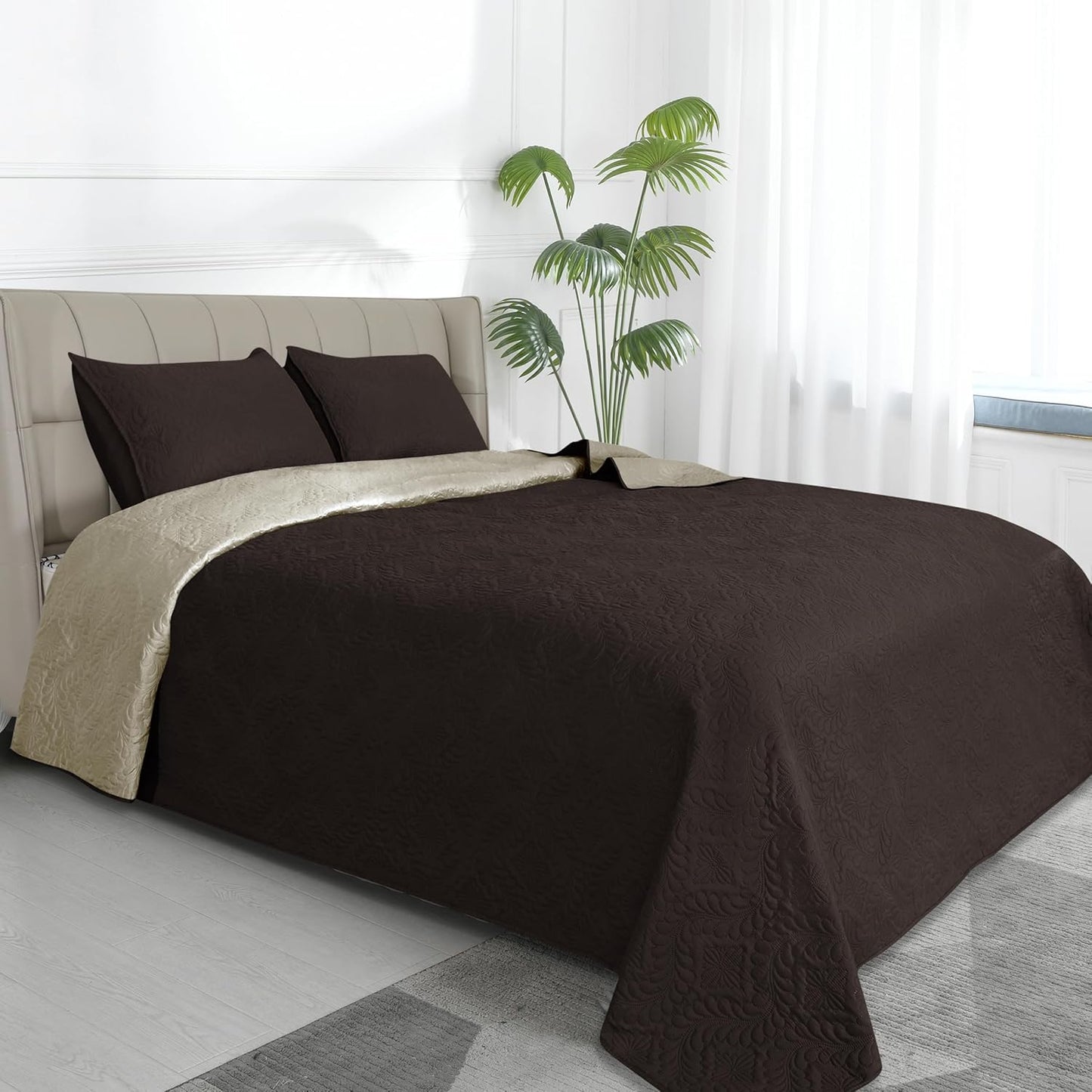 Easy-Going King Size Reversible Quilt Set for Elegant Bedrooms
