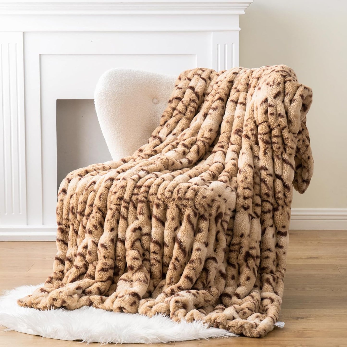 Luxury Ruched Faux Fur Throw Blanket for Cozy Home Decor