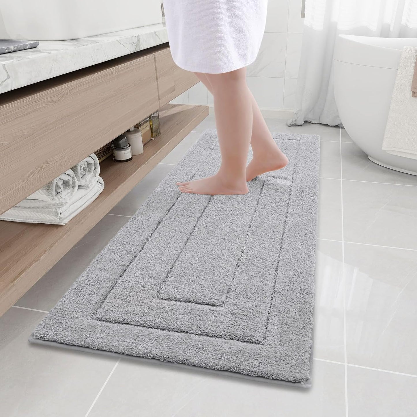 Soft and Absorbent Microfiber Bath Rugs for Luxurious Comfort
