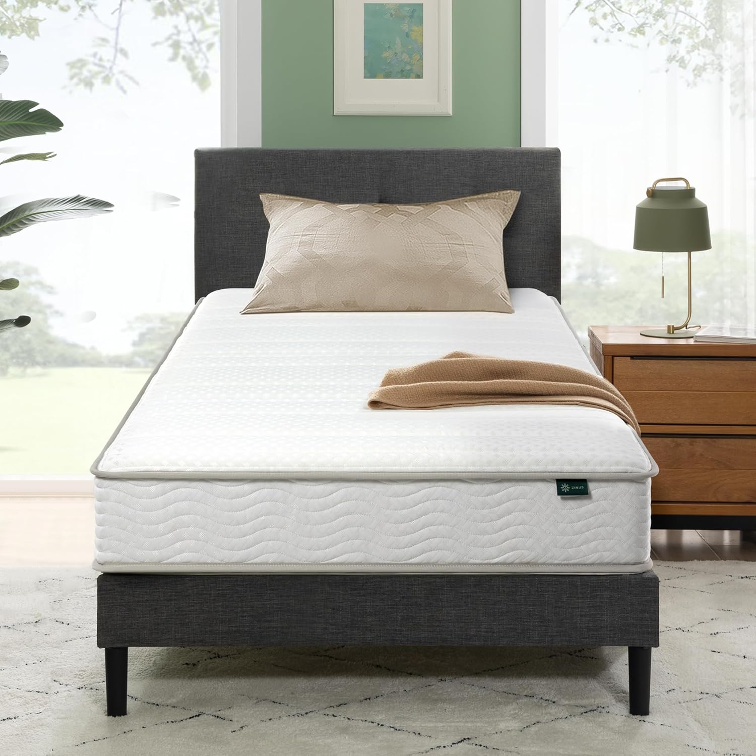 ZINUS 6 Inch Foam and Spring Hybrid Mattress for Comfortable Sleep