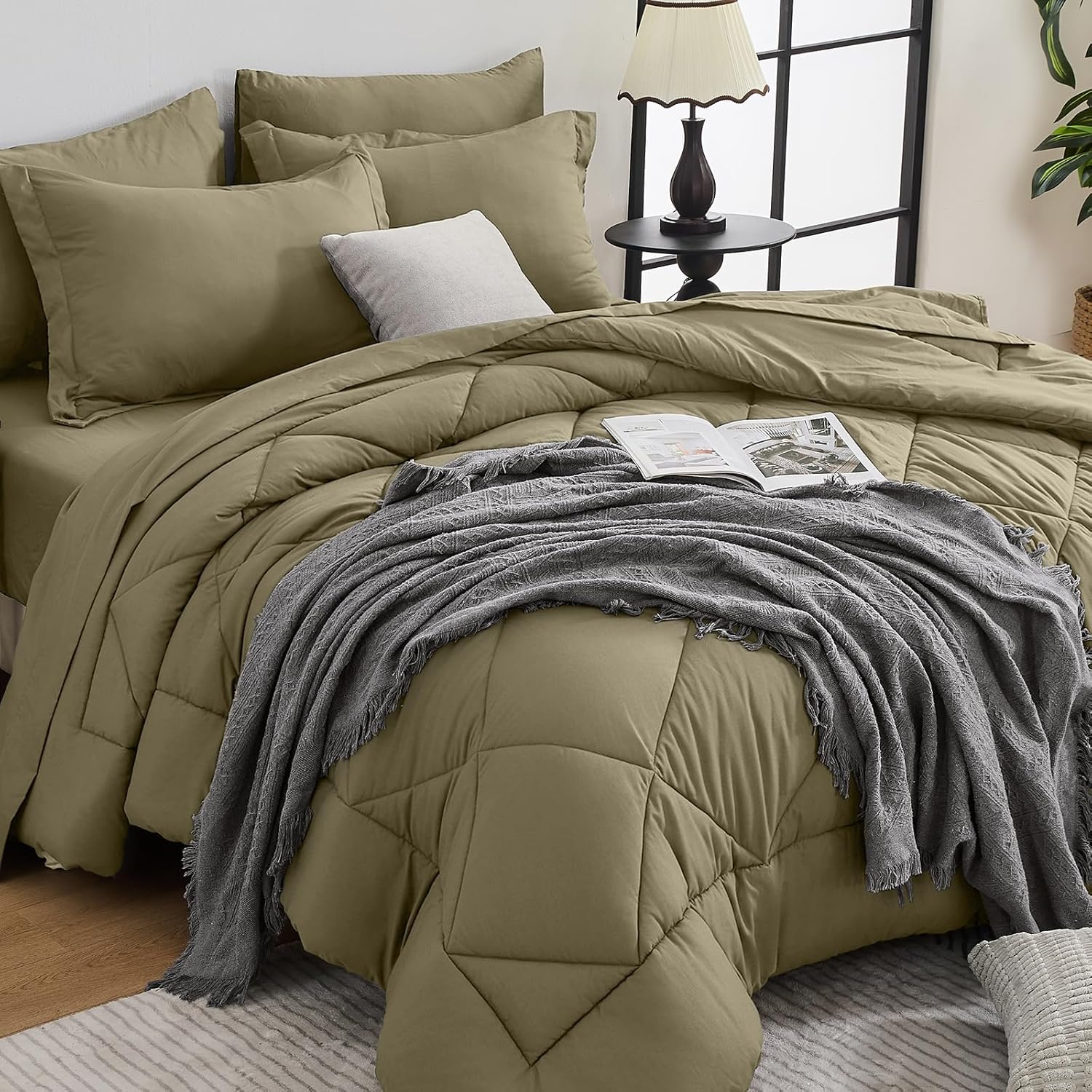 HEVUMYI Olive Green King Comforter Set - Ultra Soft Bedding