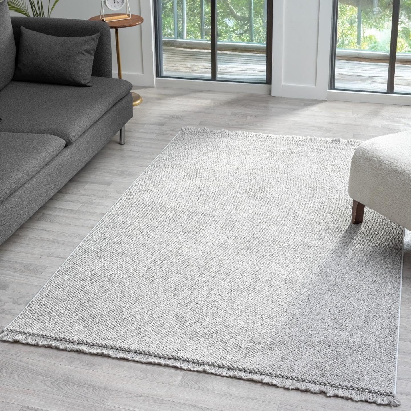 LUXE WEAVERS Solid Machine Woven Gray 6x9 Area Rug Review