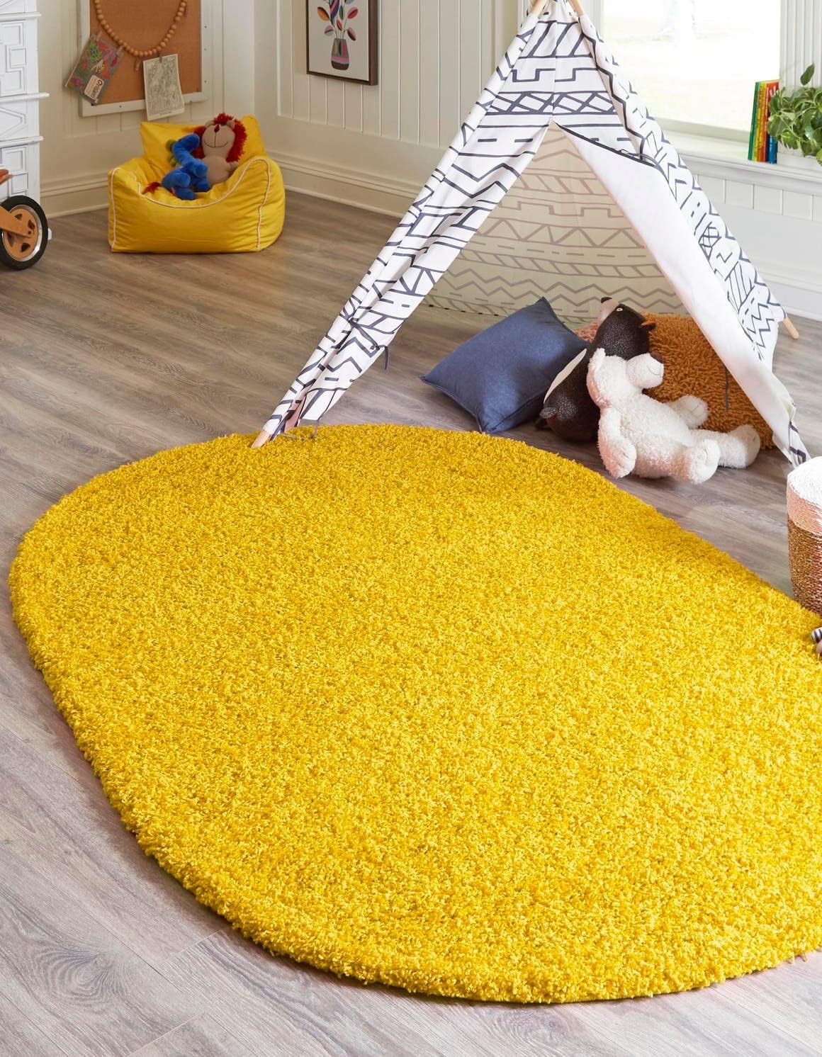Unique Loom Solid Shag Collection Area Rug in Tuscan Sun Yellow