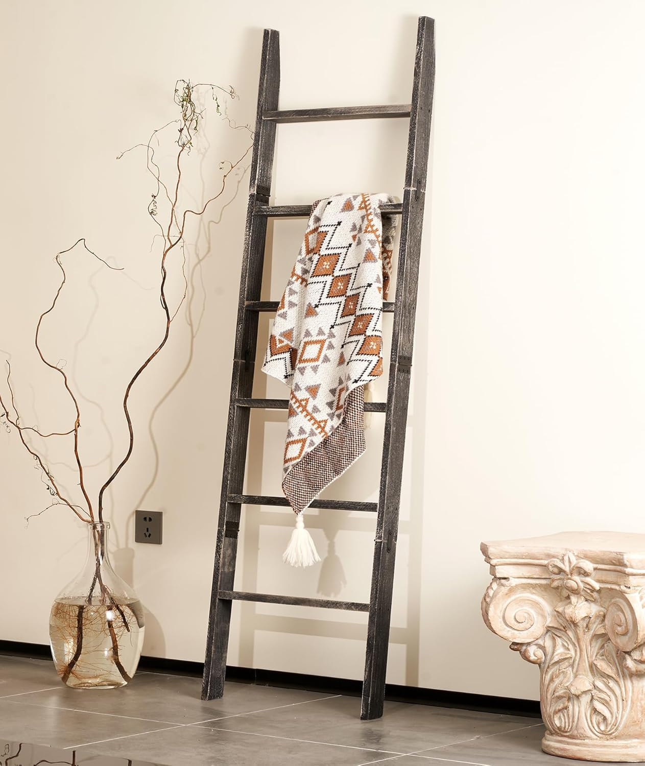 Wooden Blanket Ladder for Living Room - 6-Tier Rustic Decor