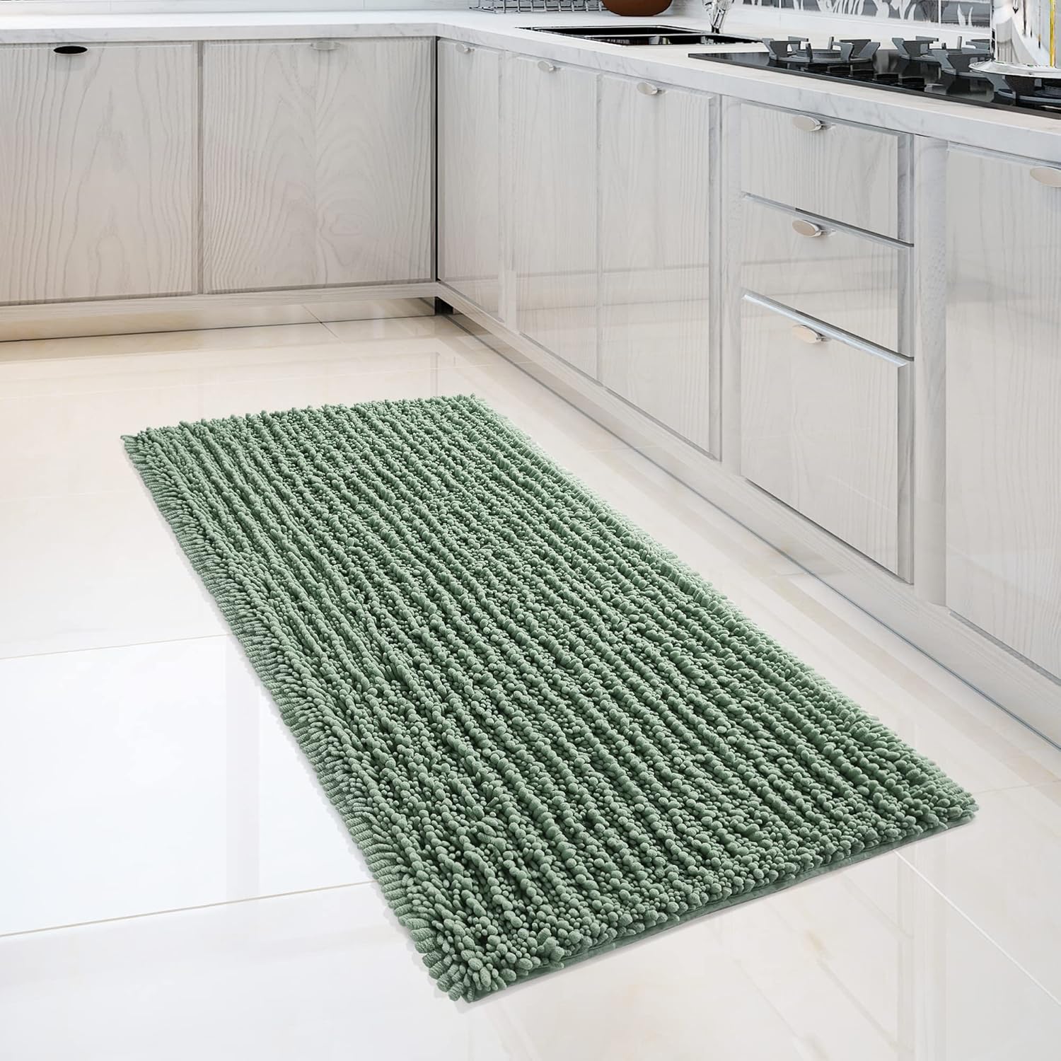 FLOLEOPA Soft Plush Microfiber Bathroom Rugs for Comfort and Style