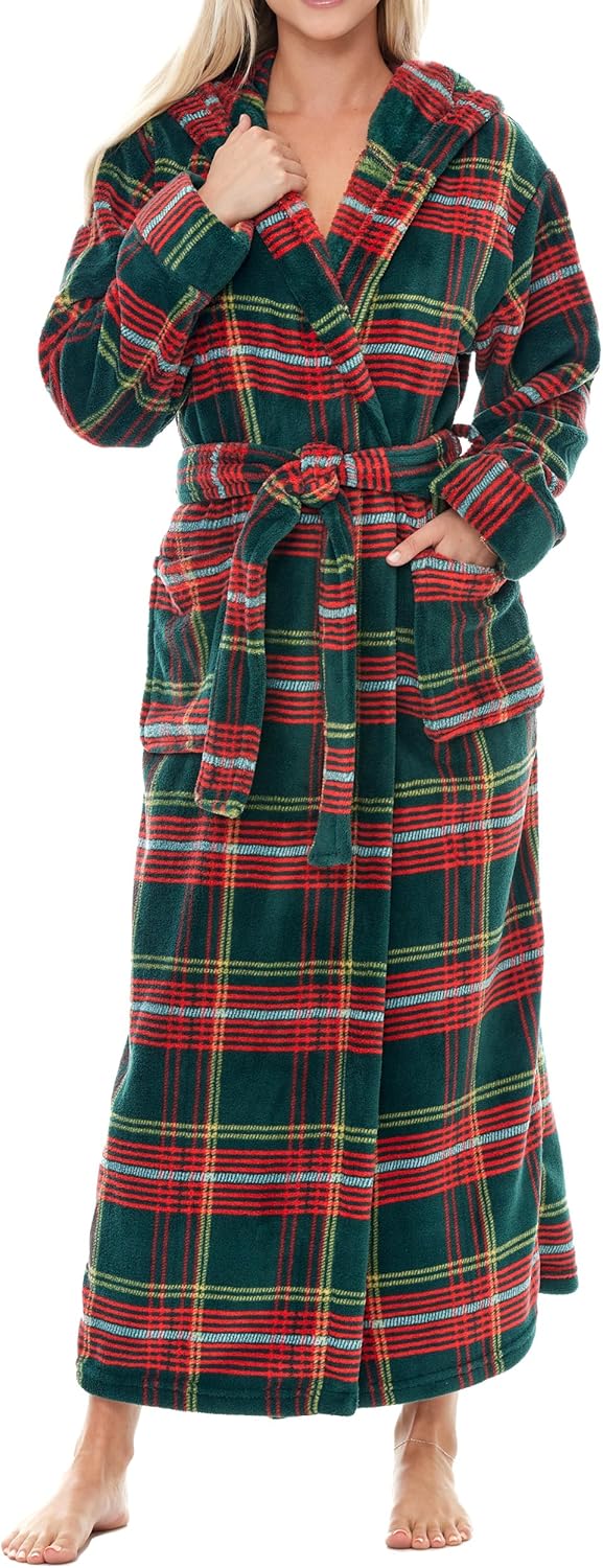 Luxurious Hooded Plush Bathrobe for Women by Alexander Del Rossa