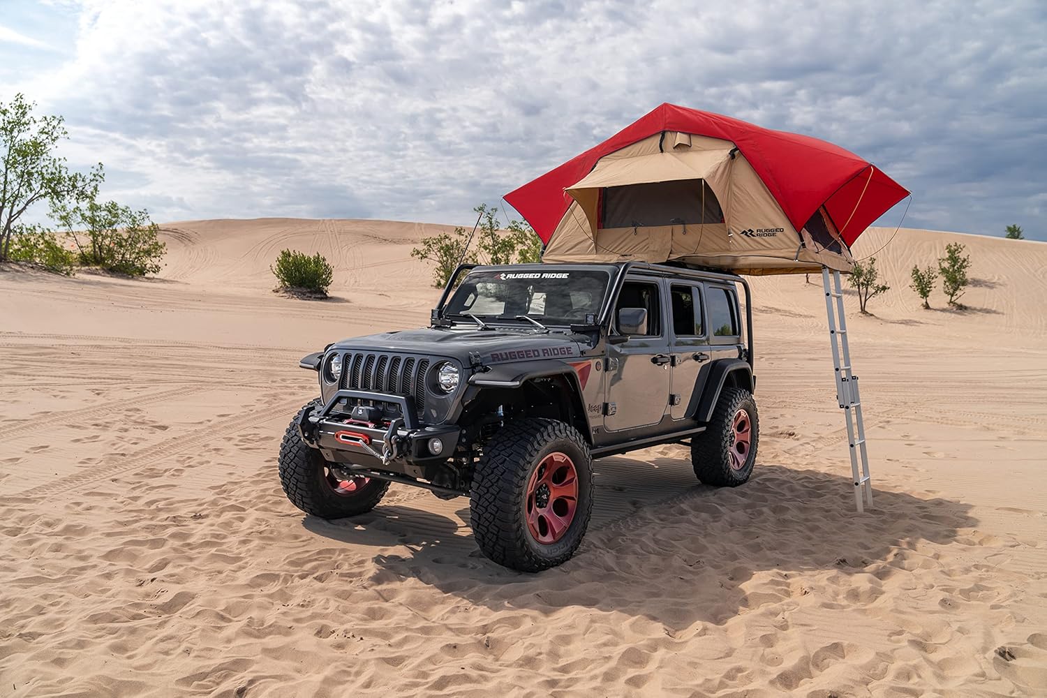 Rugged Ridge 3-Person Roof Top Tent | Fits Jeeps, Trucks, SUVs