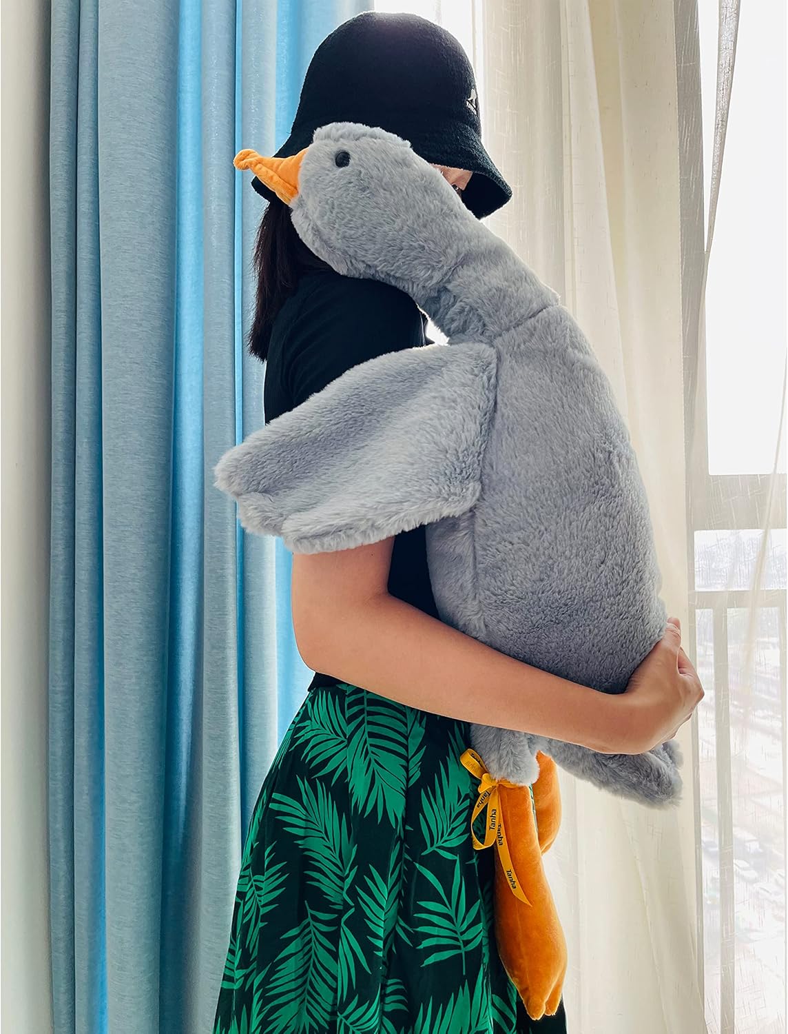 Tanha Goose Plush - Soft and Cute Stuffed Animal Gift for All