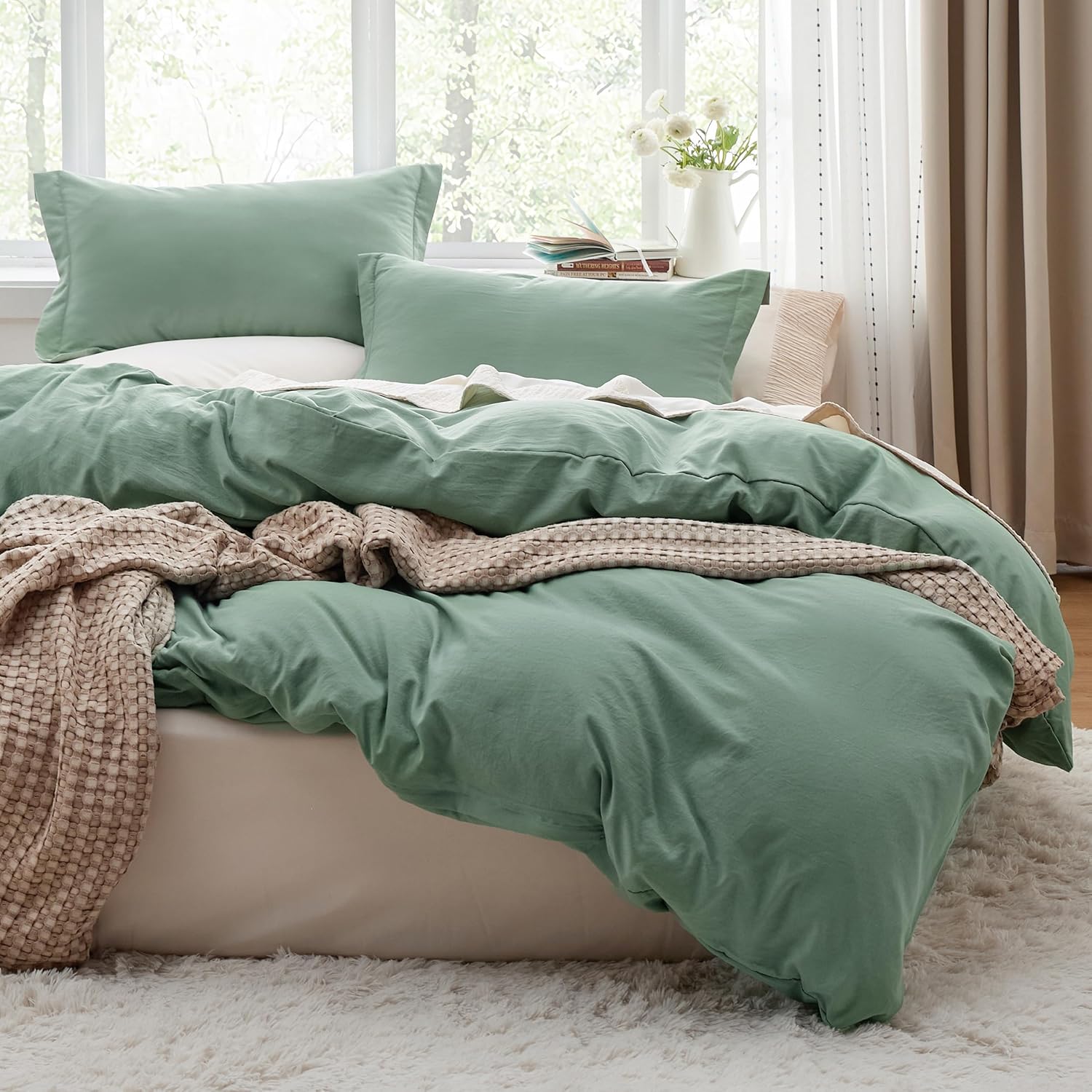 Bedsure Sage Green Oversized King Duvet Cover Set for Comfort