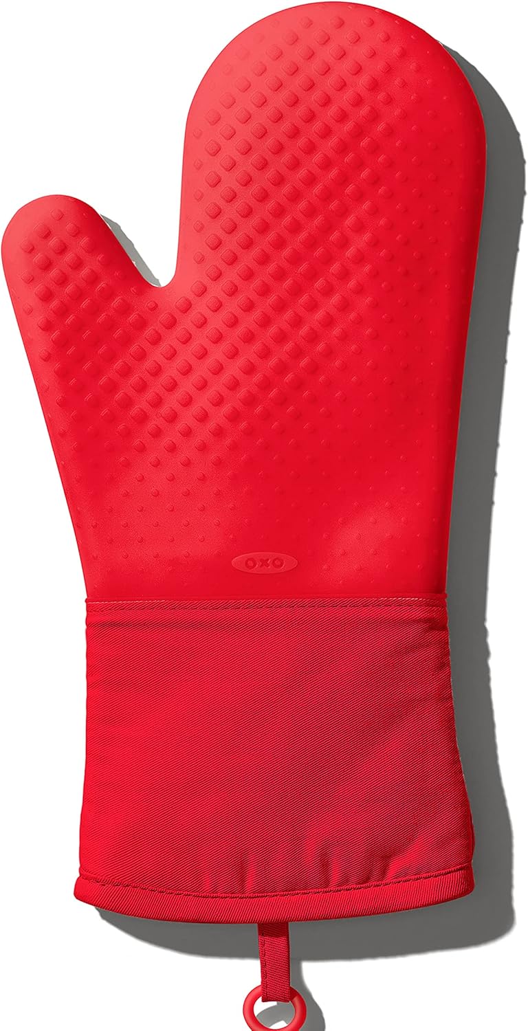 Heat-Resistant OXO Silicone Oven Mitt for Jam Making 