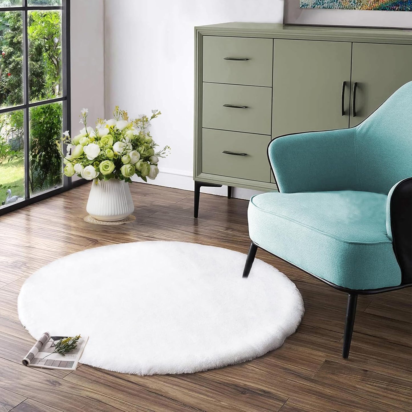 Latepis White Round Rug 4ft Faux Fur Fluffy Rug for Home