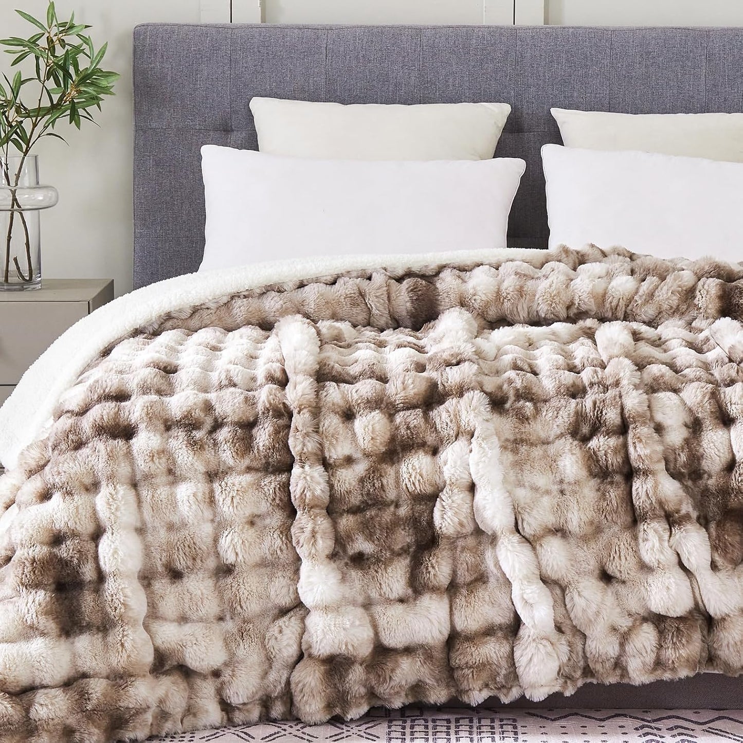 60x80 Inches Ultra-Soft Fuzzy Faux Fur Plush Blanket for Cozy Warmth