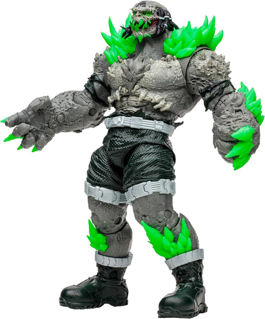 DC Multiverse Mega Figure - Defeat Doomsday with Kryptonite!