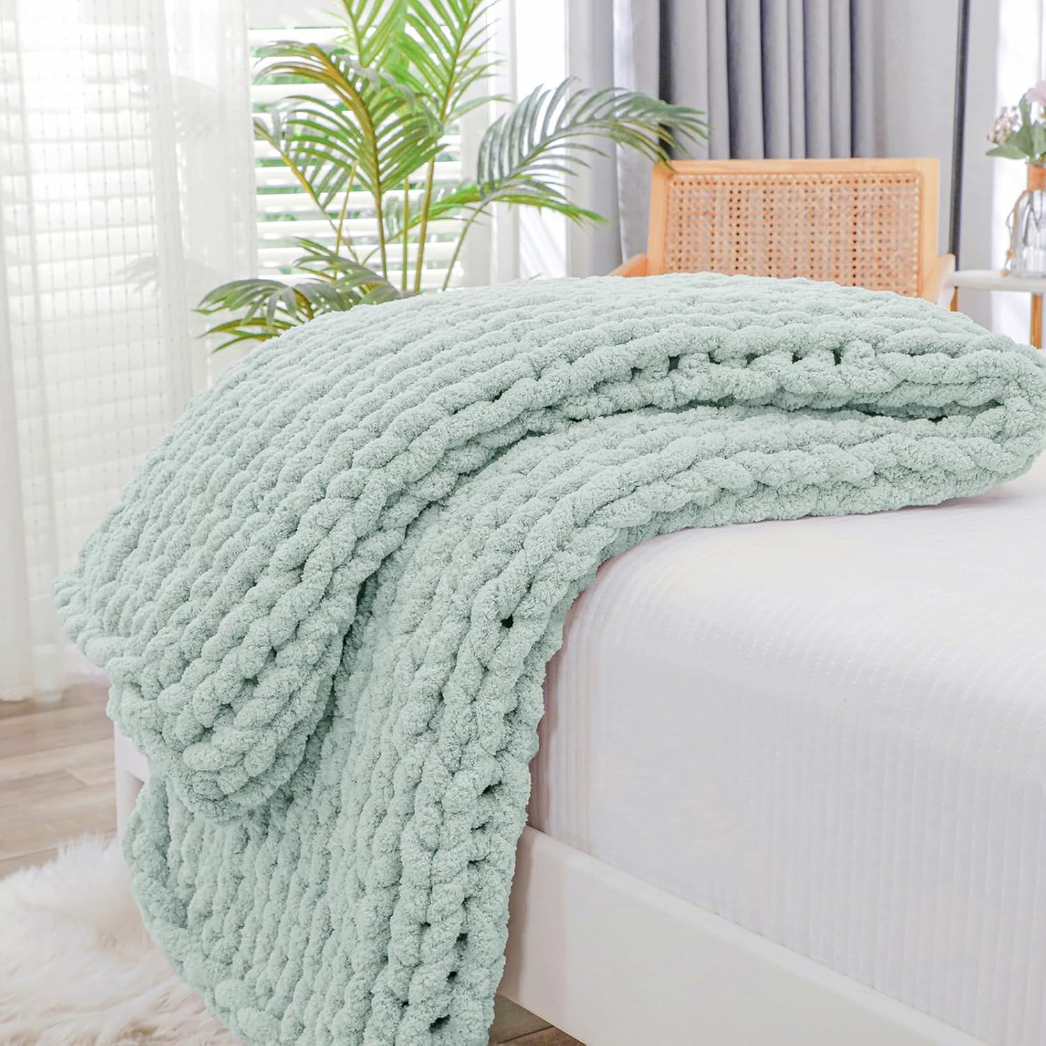 Bigacogo Chunky Knit Throw Blanket for Couch, Cozy and Soft