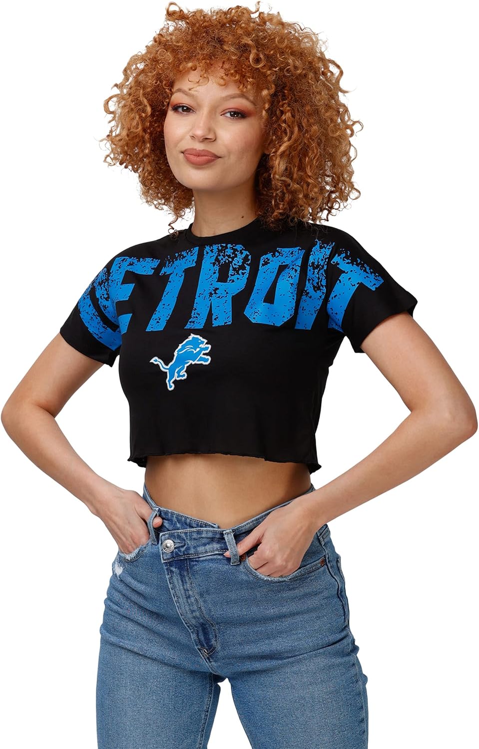 FOCO Women's NFL Team Logo Distressed Wordmark Crop Top Shirt