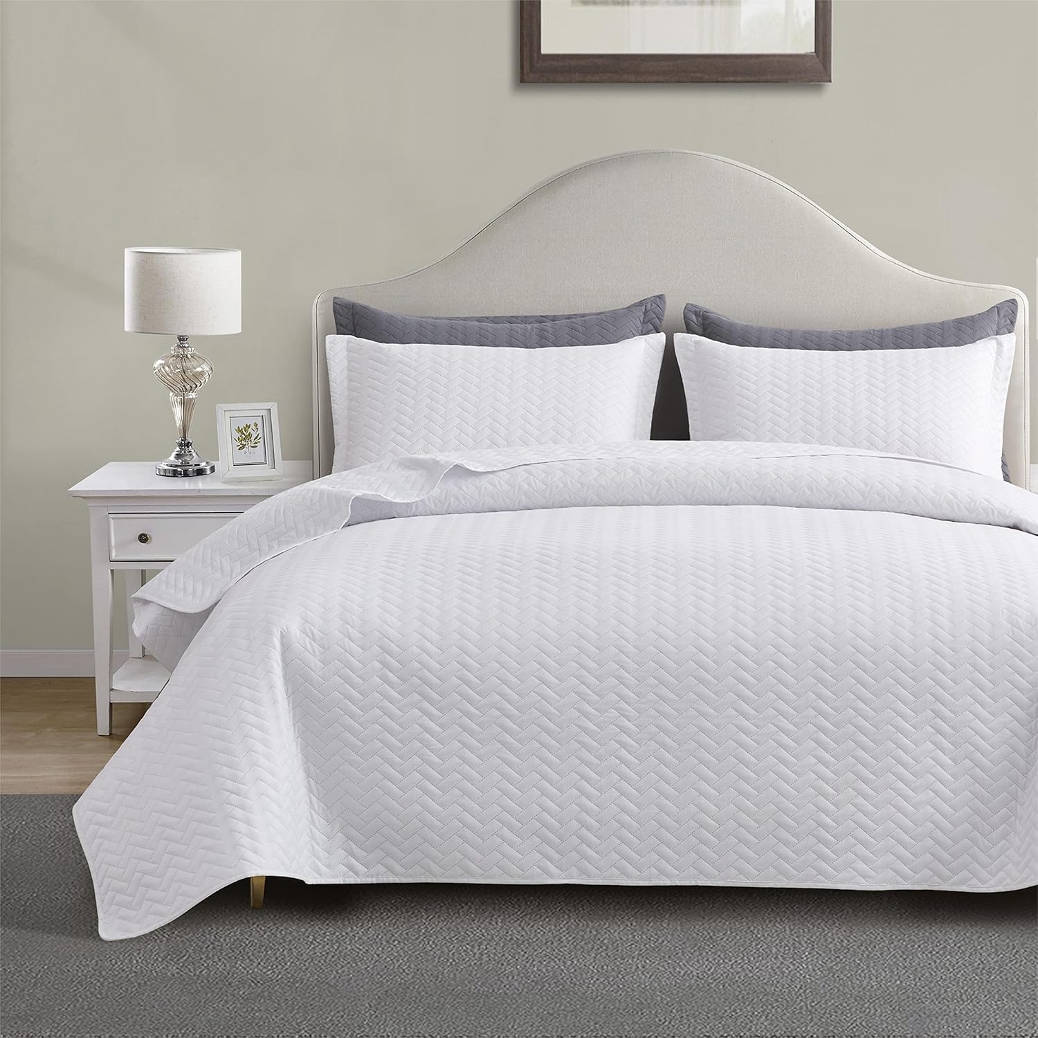 Oversized King Quilt Set by Maple&Stone - Lightweight White Bedspread