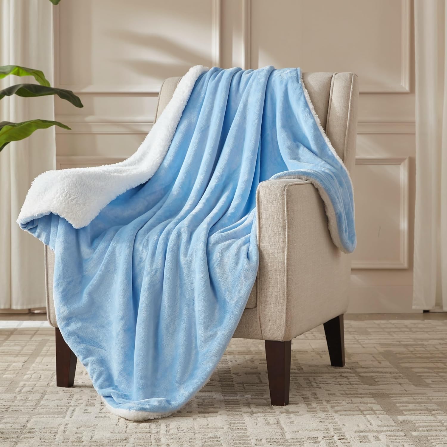 Electric Heated Blanket Throw, Soft Flannel & Sherpa Comfort