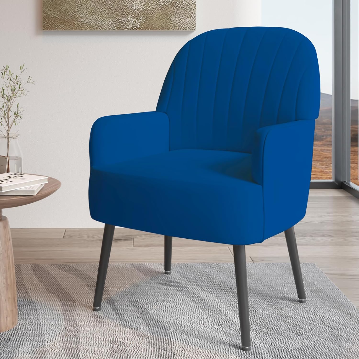 Luxury Velvet Accent Chair - Comfy & Stylish!