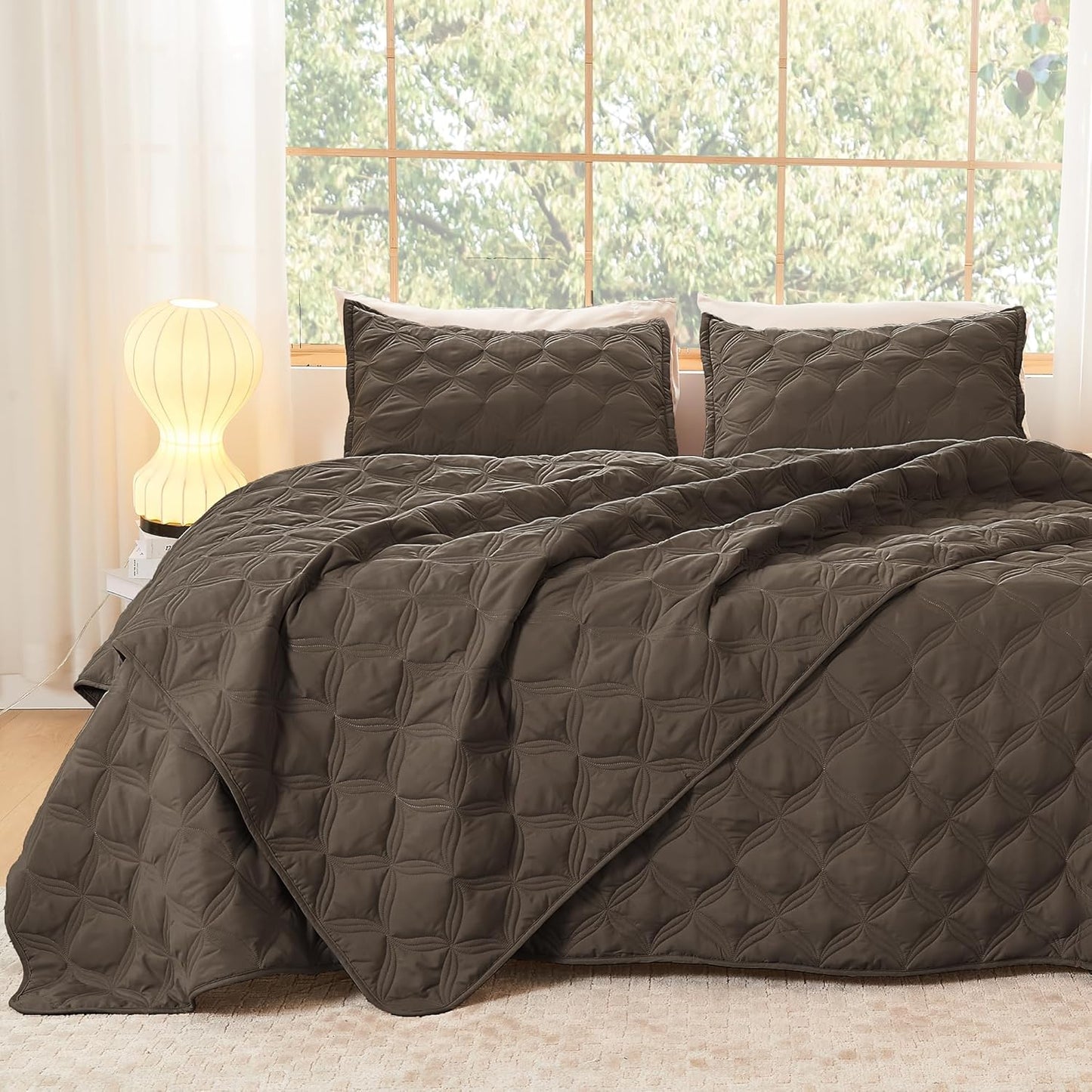 Litanika Oversized King Quilt Set for All Season Comfort