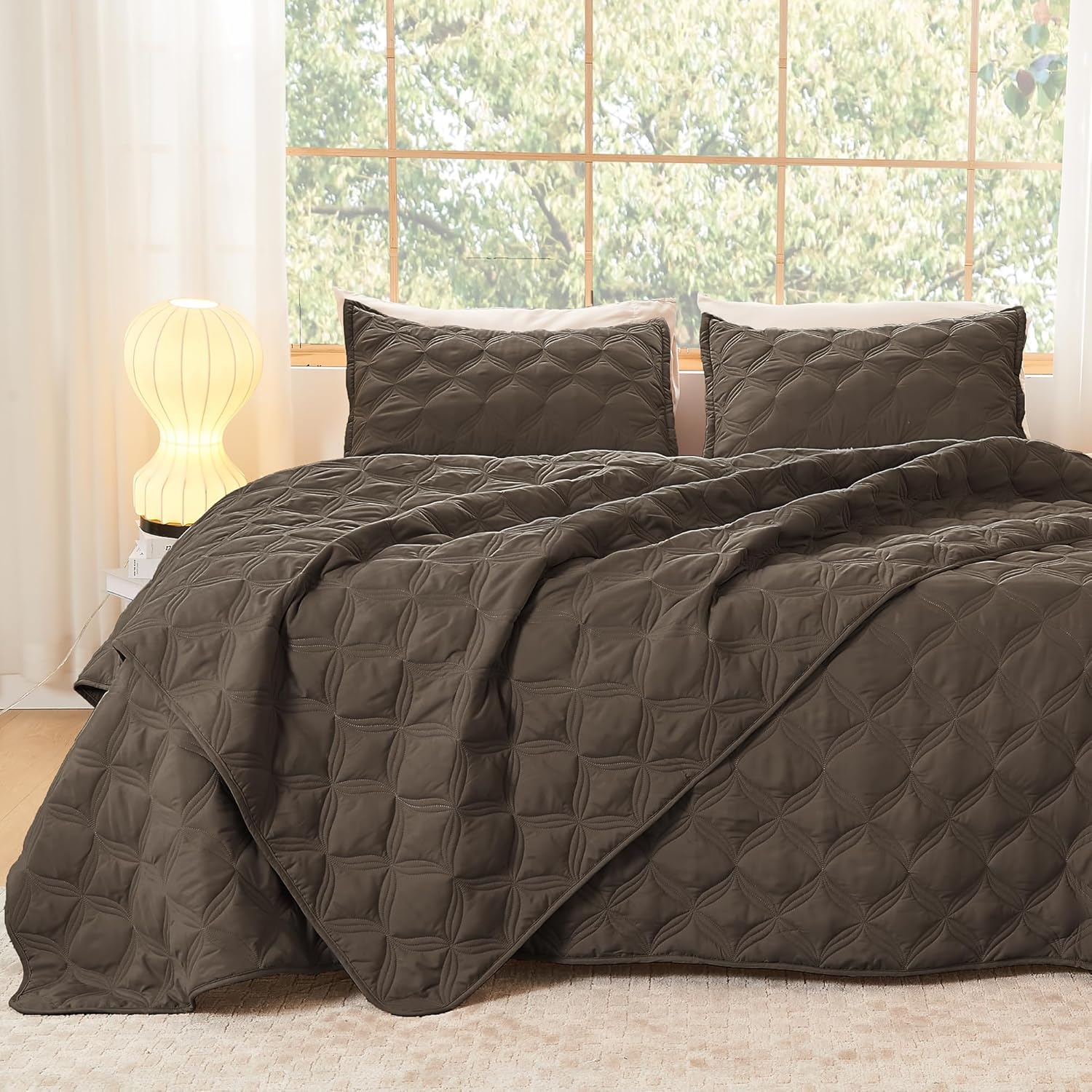 Litanika Oversized King Quilt Set for All Season Comfort