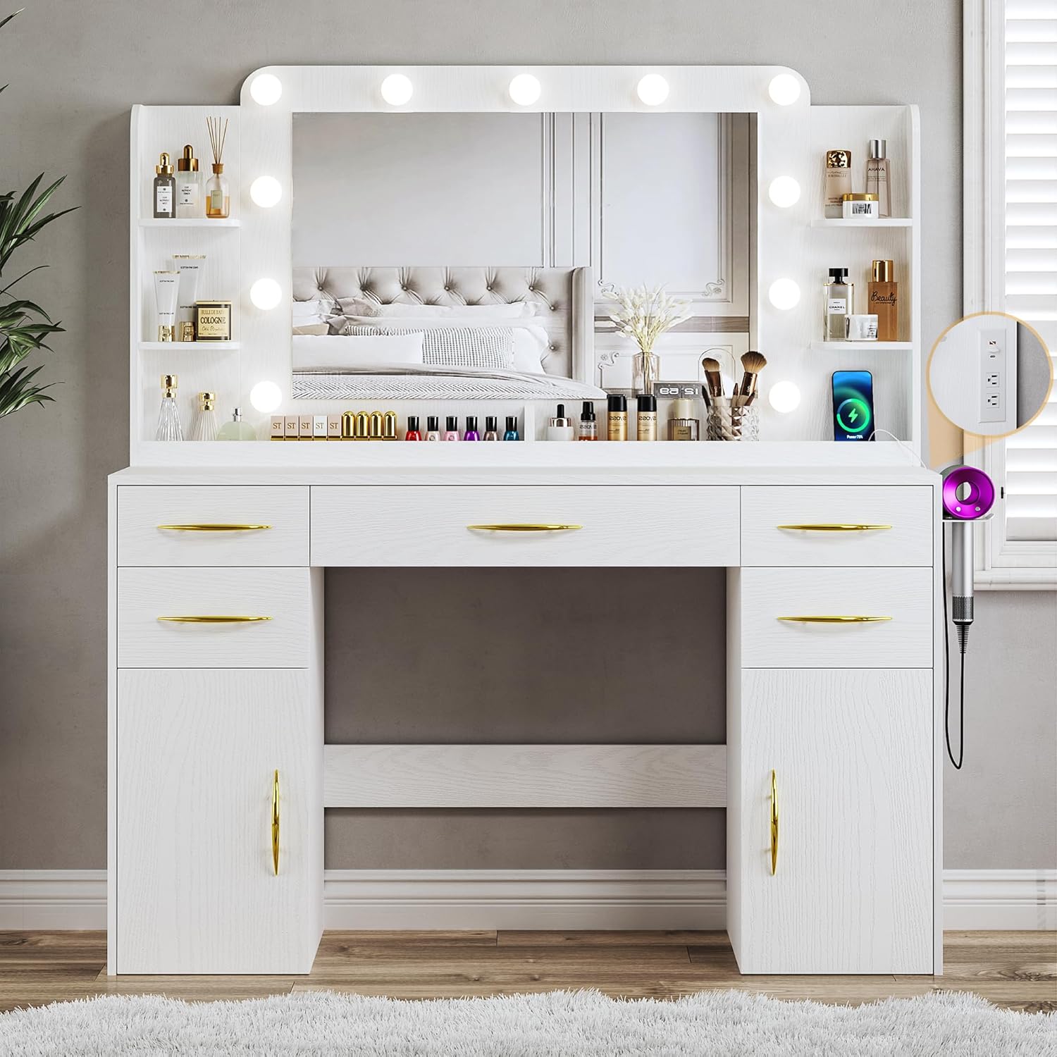 45.5 Makeup Vanity Desk with Lights - Chic Storage Solution