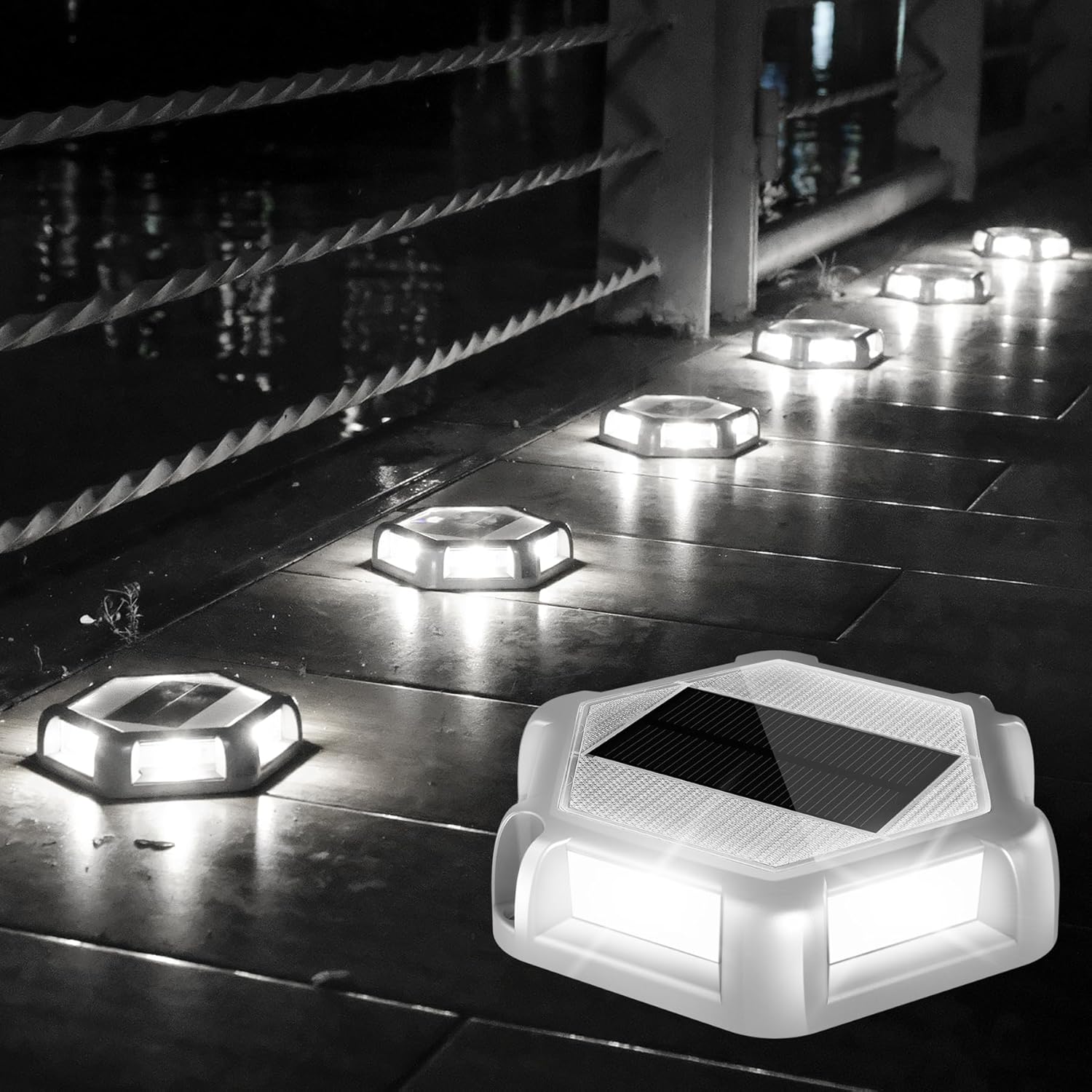 Solar Dock Lights for Driveway and Garden - 12 Pack LED Lights