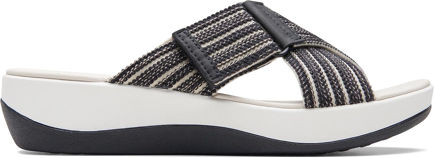 Clarks Women's Arla Wave Slide Sandal: Comfort Meets Style
