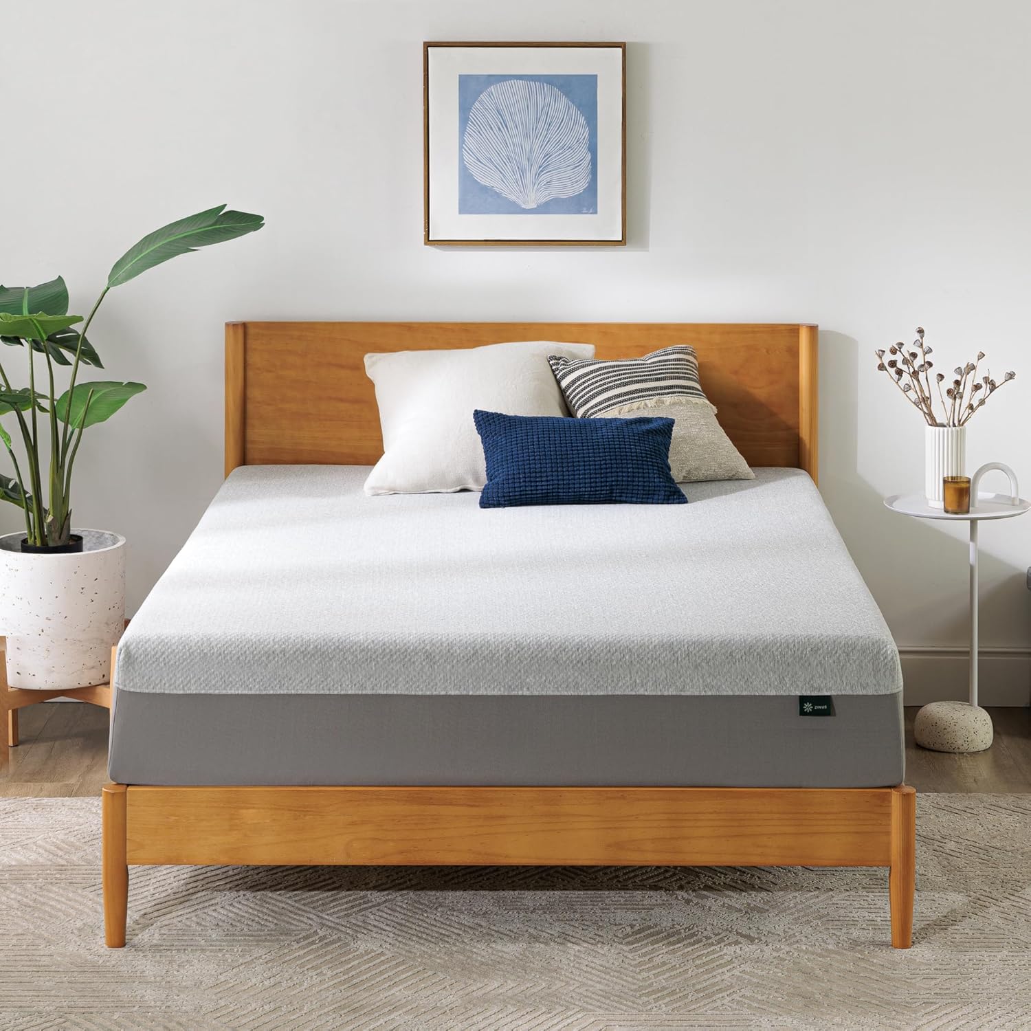 ZINUS 10 Inch Ultima Memory Foam Mattress for Ultimate Comfort