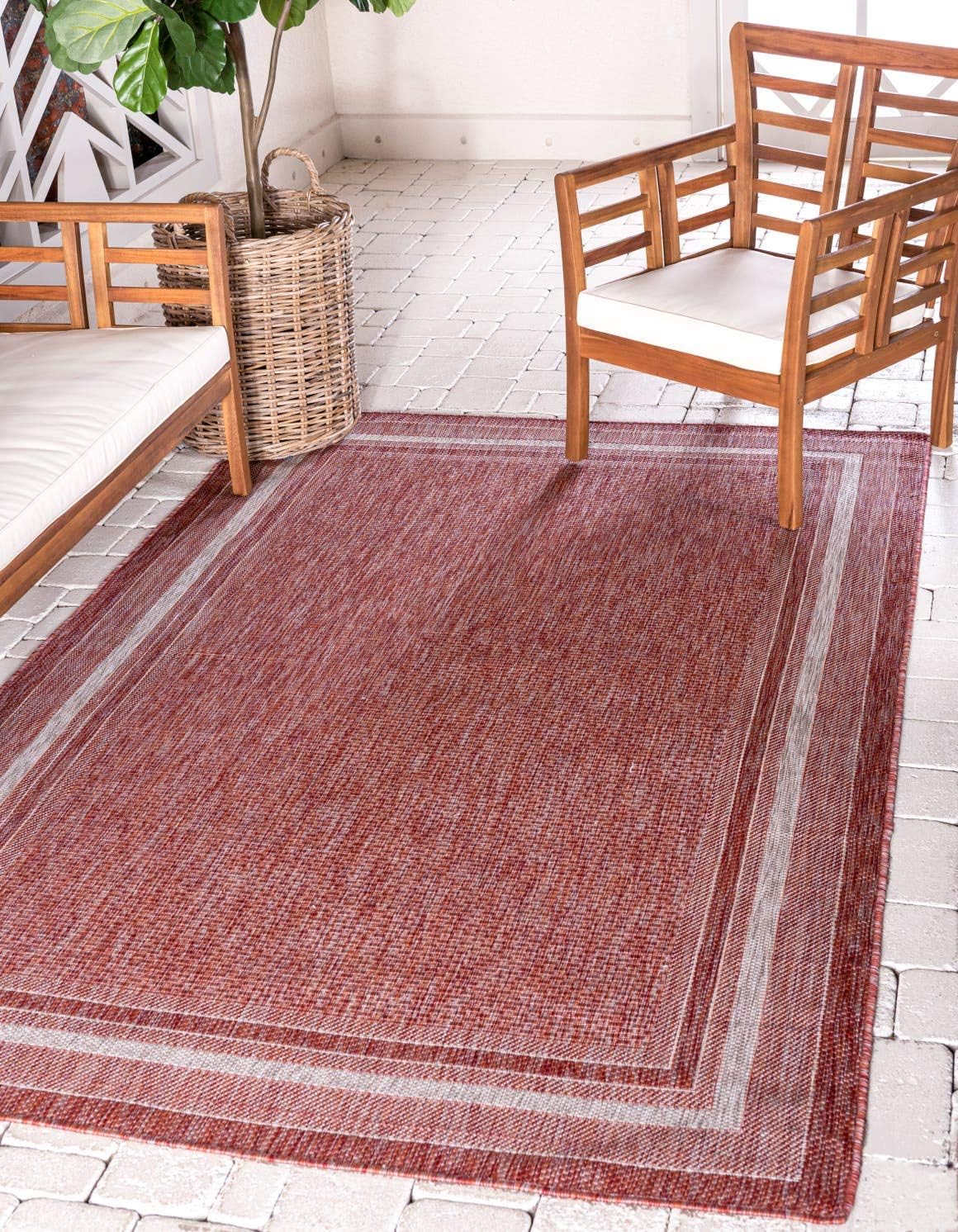 Unique Loom Outdoor Border Collection Area Rug for All Spaces