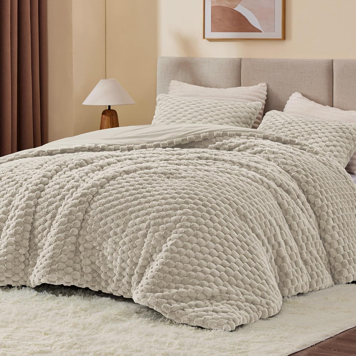 Fluffy Queen Comforter Set for Cozy Winter Nights - 3 Pieces